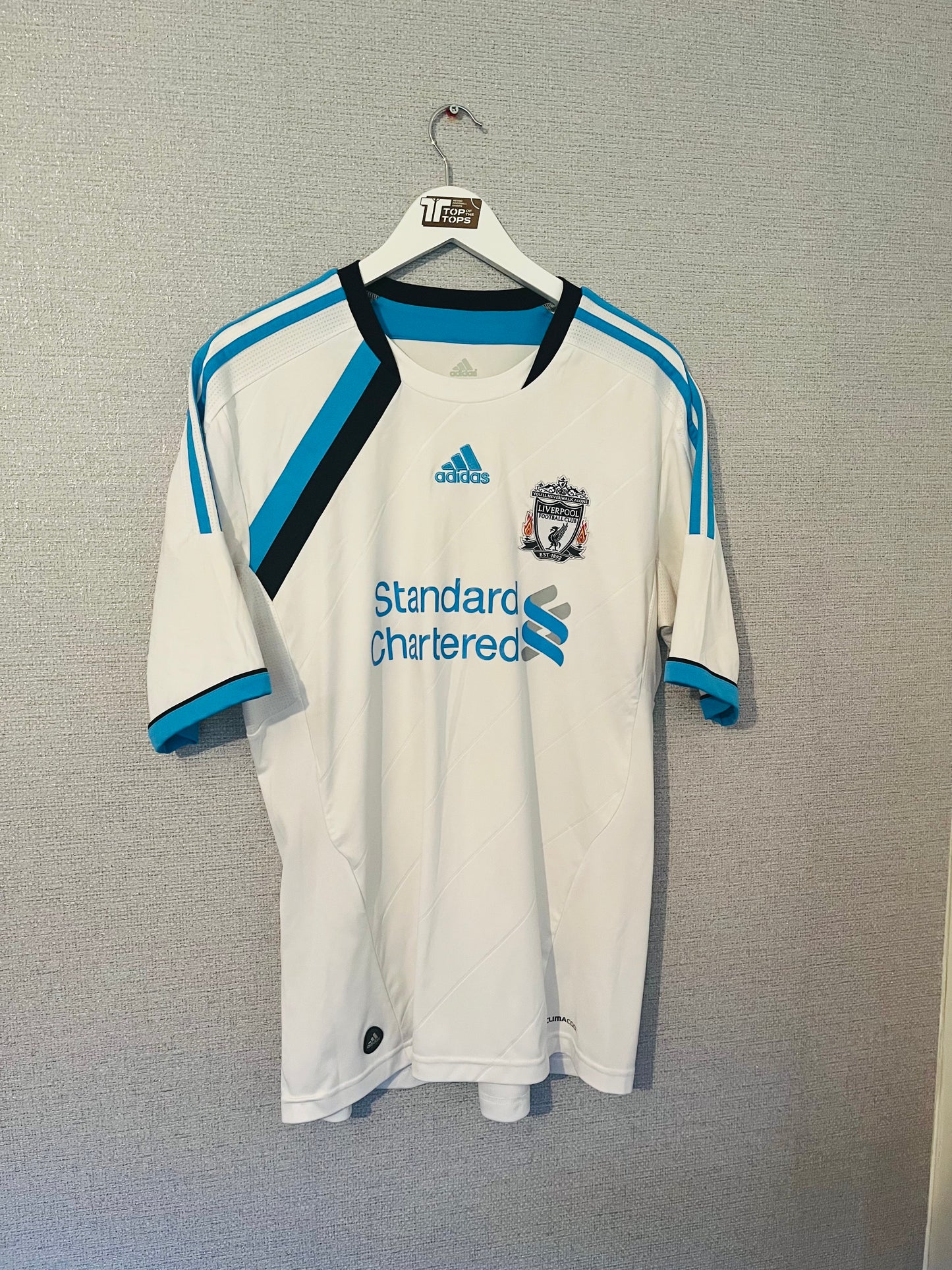 Liverpool third football shirt 2011/12 Suarez Large