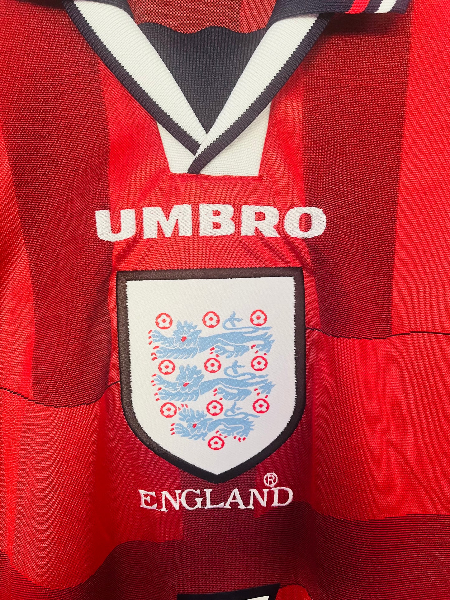 England away football shirt        W/C 1998 Beckham XL