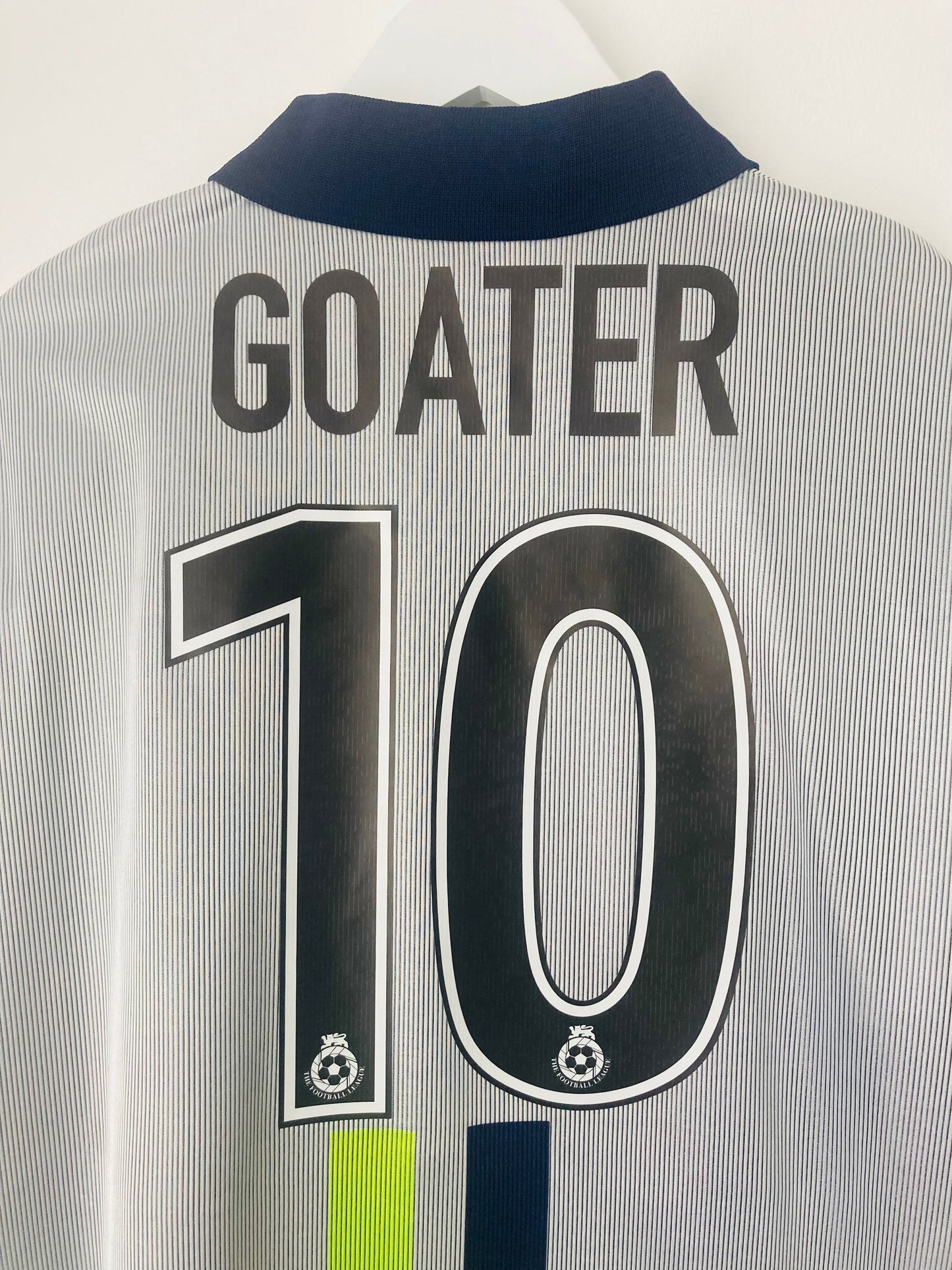 Manchester City away football shirt 2001/02 Goater Medium
