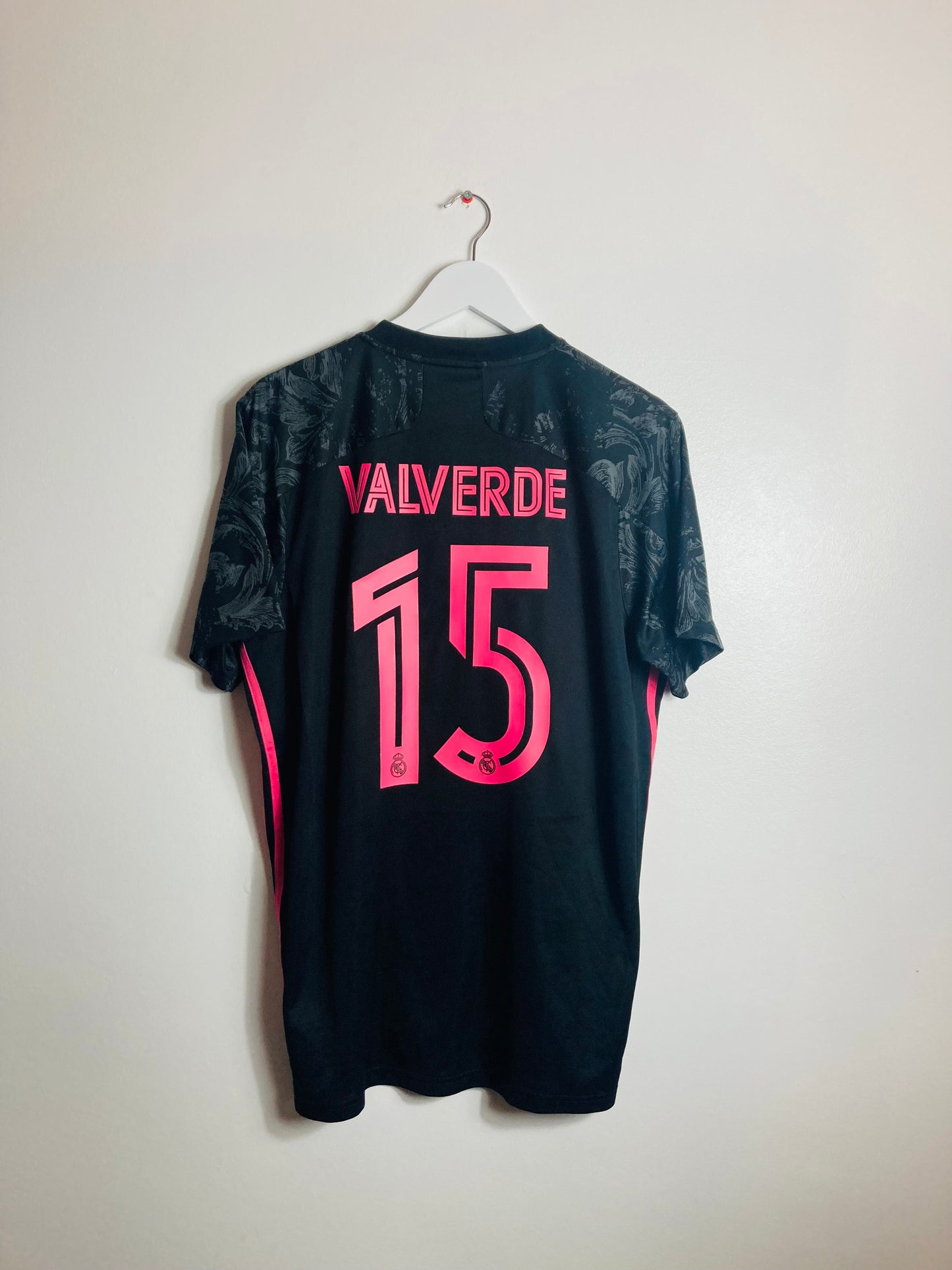 Real Madrid third football shirt 2020/21 Valverde Large