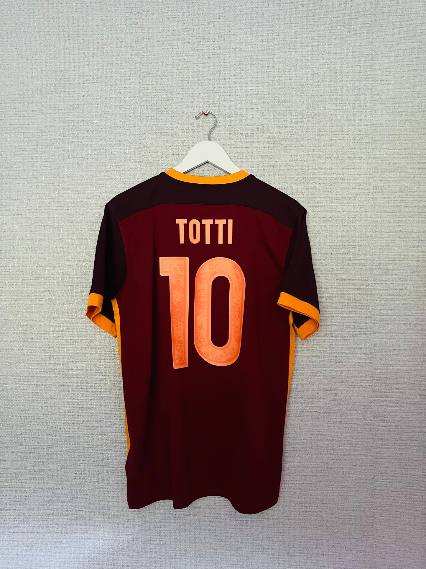 Roma home football shirt 2015/16 Totti Medium