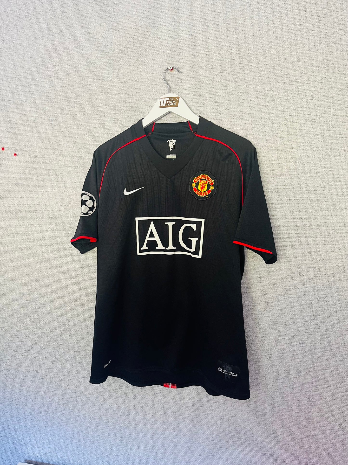 Manchester United away football shirt
2007/08 Anderson Medium
