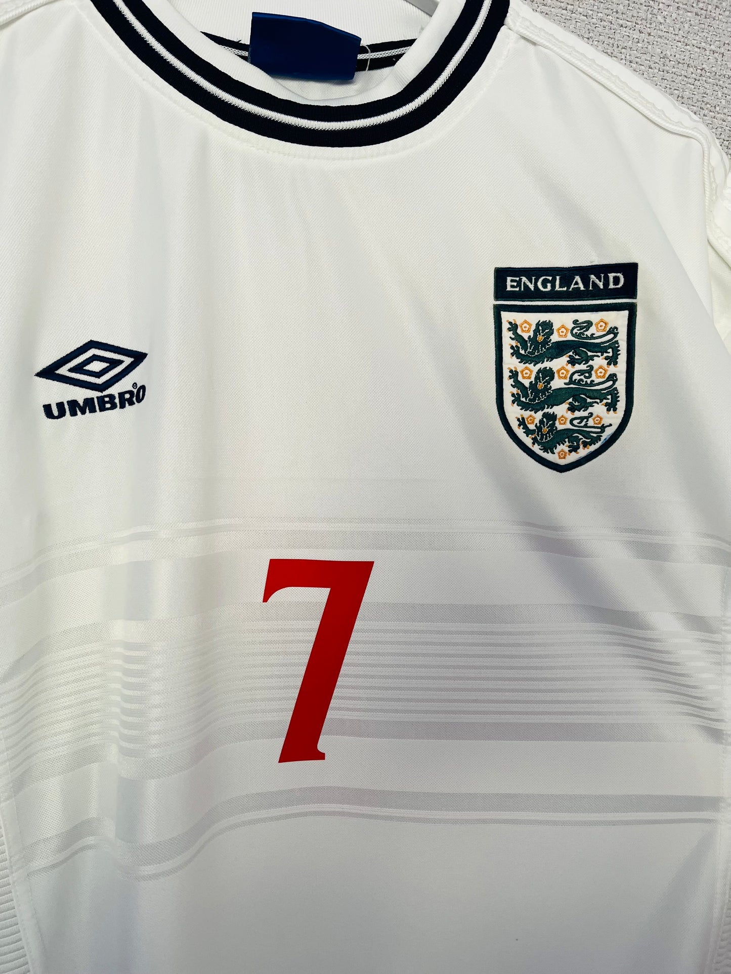 England home football shirt
1999/2000 Beckham Large