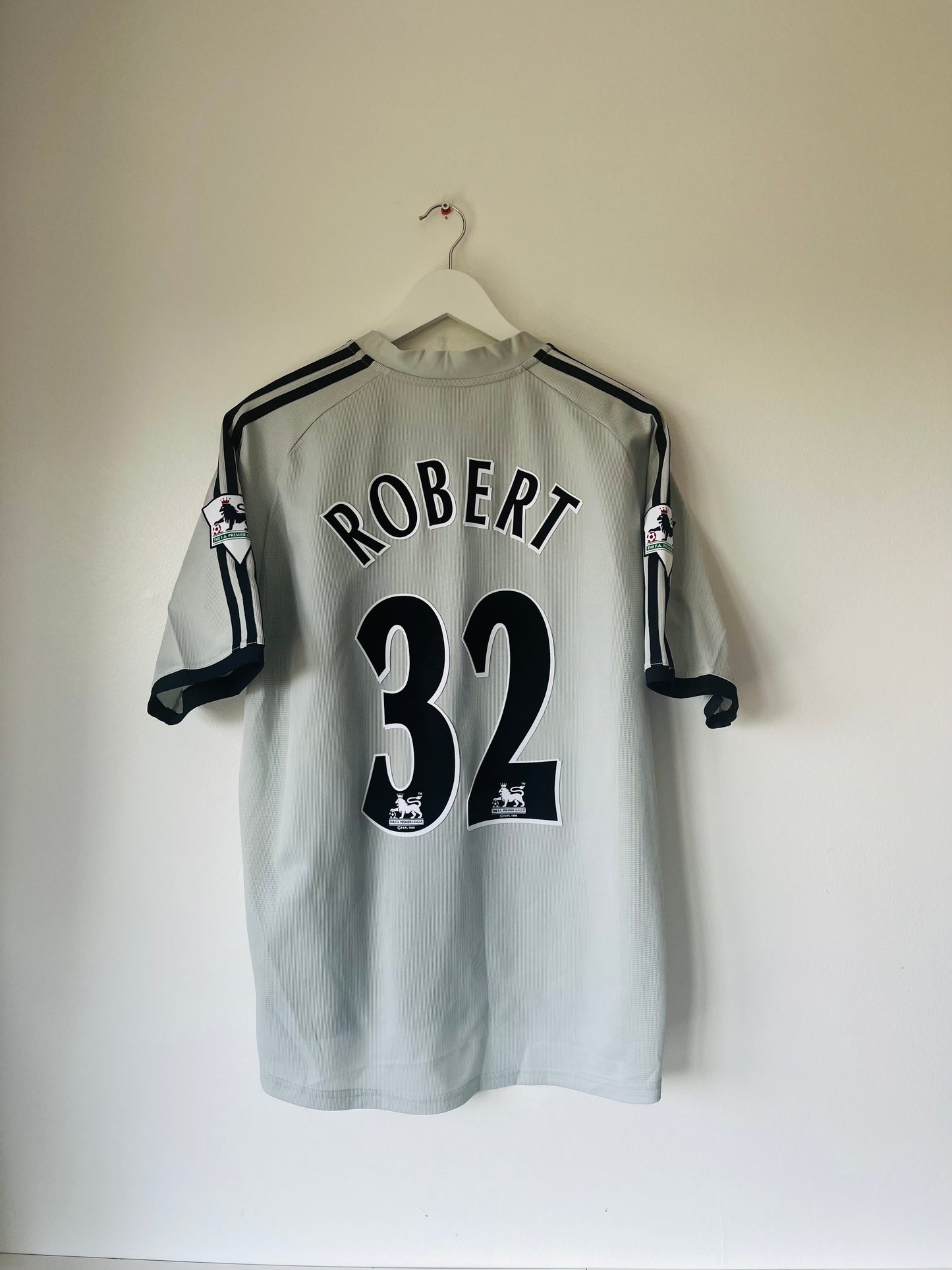 Newcastle United away football shirt 2002/03 Robert Large