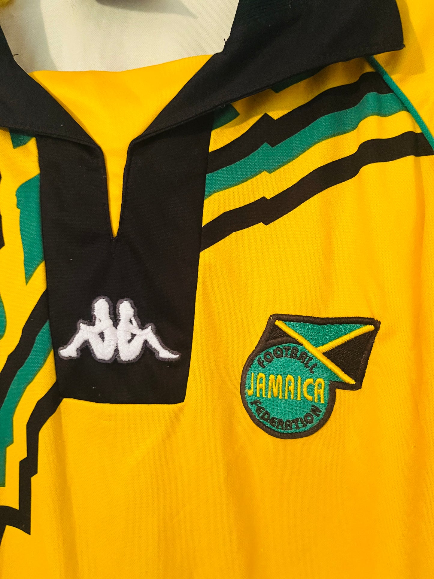 Jamaica home football shirt
W/C 1998 Large