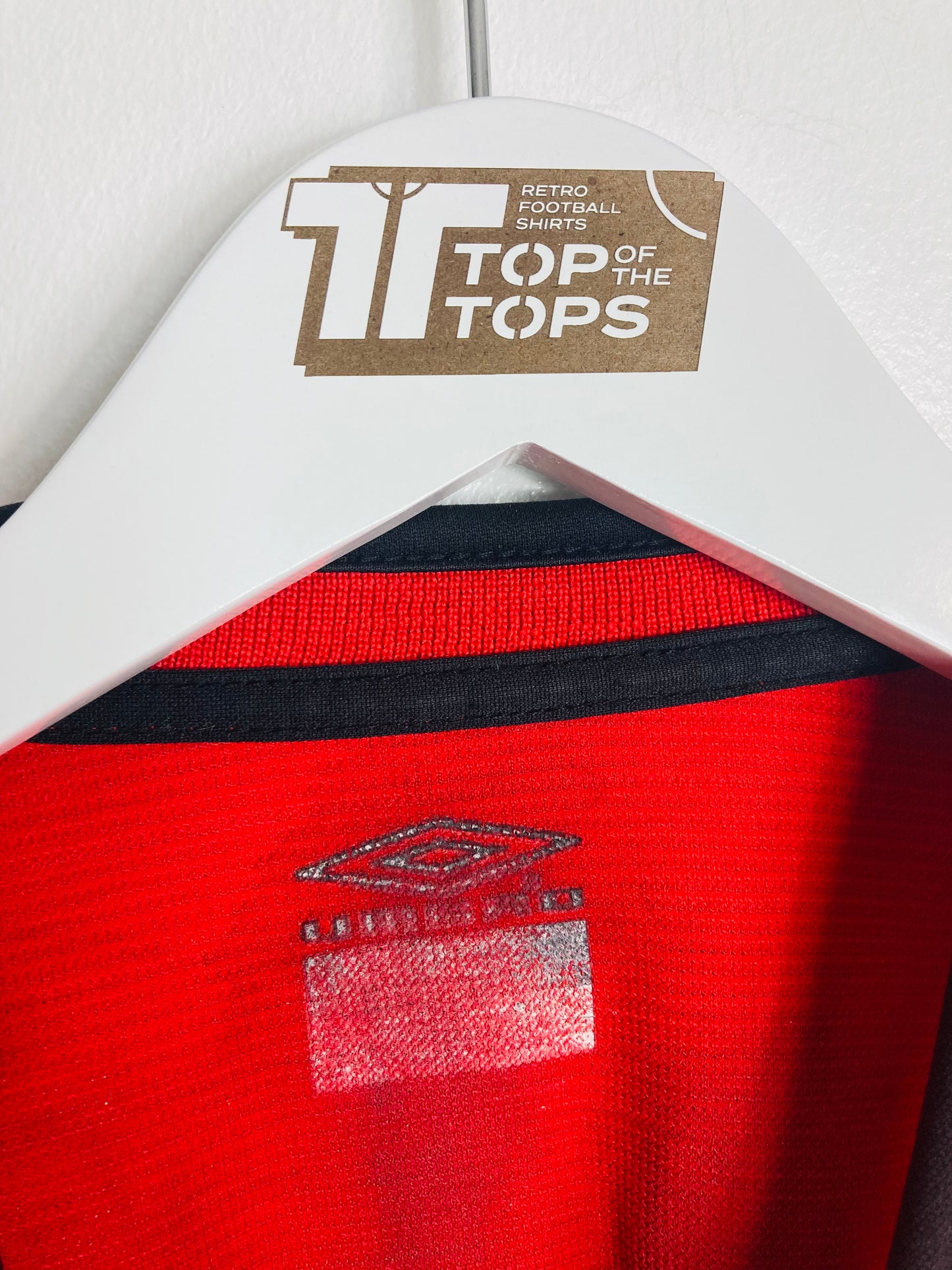 Manchester United home football shirt
2000/02 Johnsen Medium