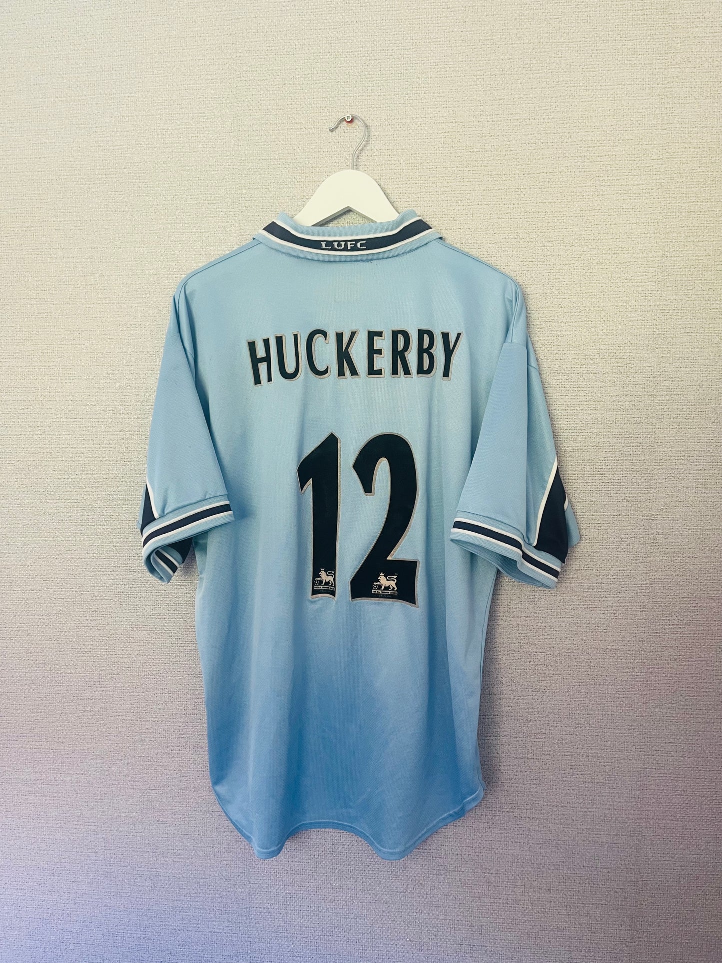 Leeds United away football shirt 1999/2000 Huckerby Large