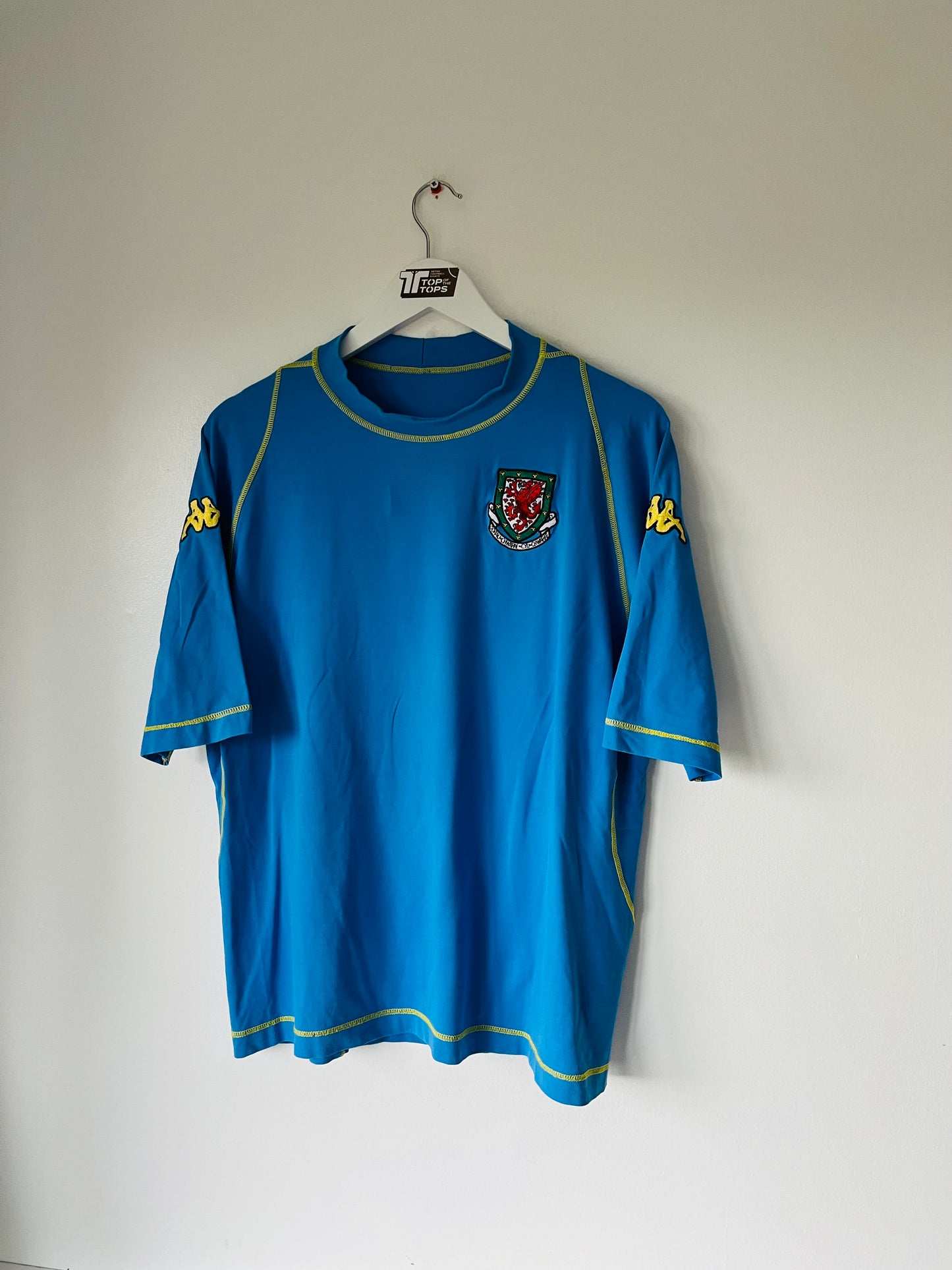 Wales away football shirt 2003/04 Large