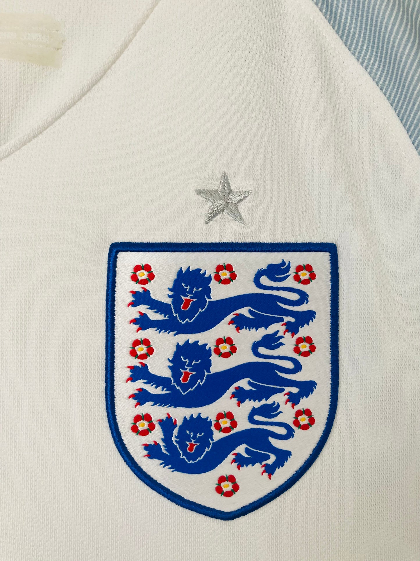 England home football shirt
2016/17 Vardy small