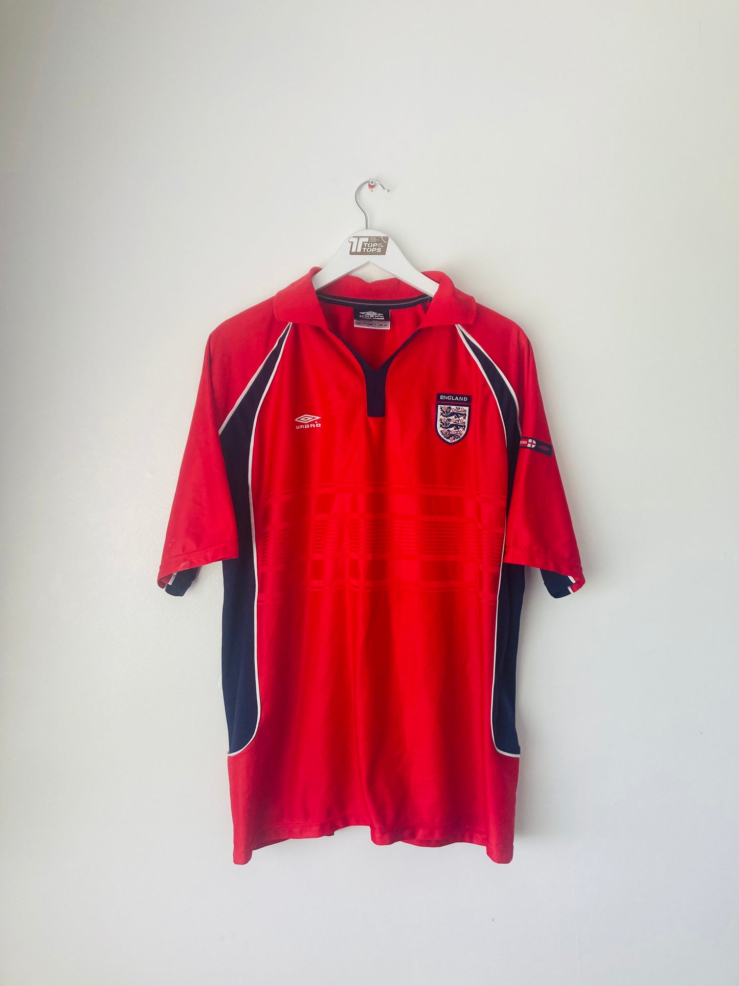 England training football shirt
1999/2000 XXL