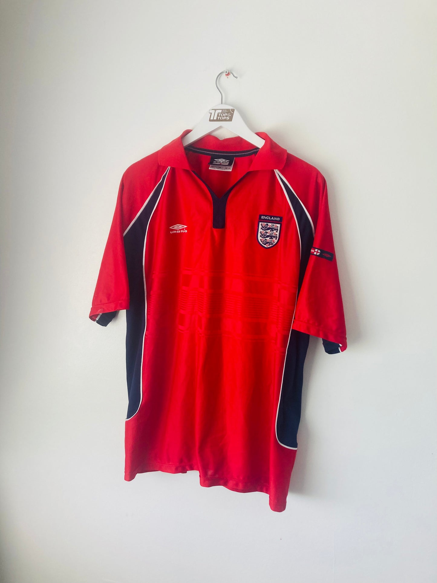 England training football shirt
1999/2000 XXL