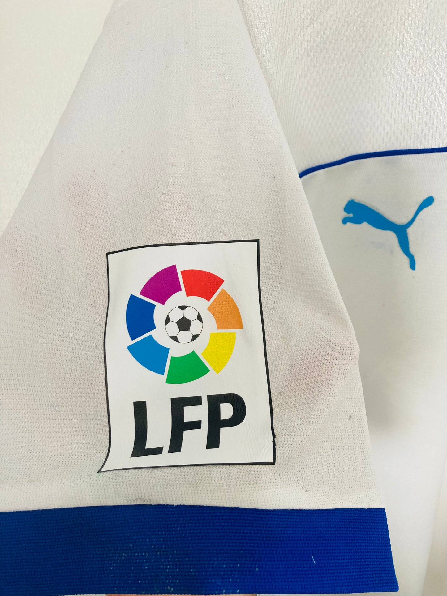 Tenerife home football shirt
2002/03 Large