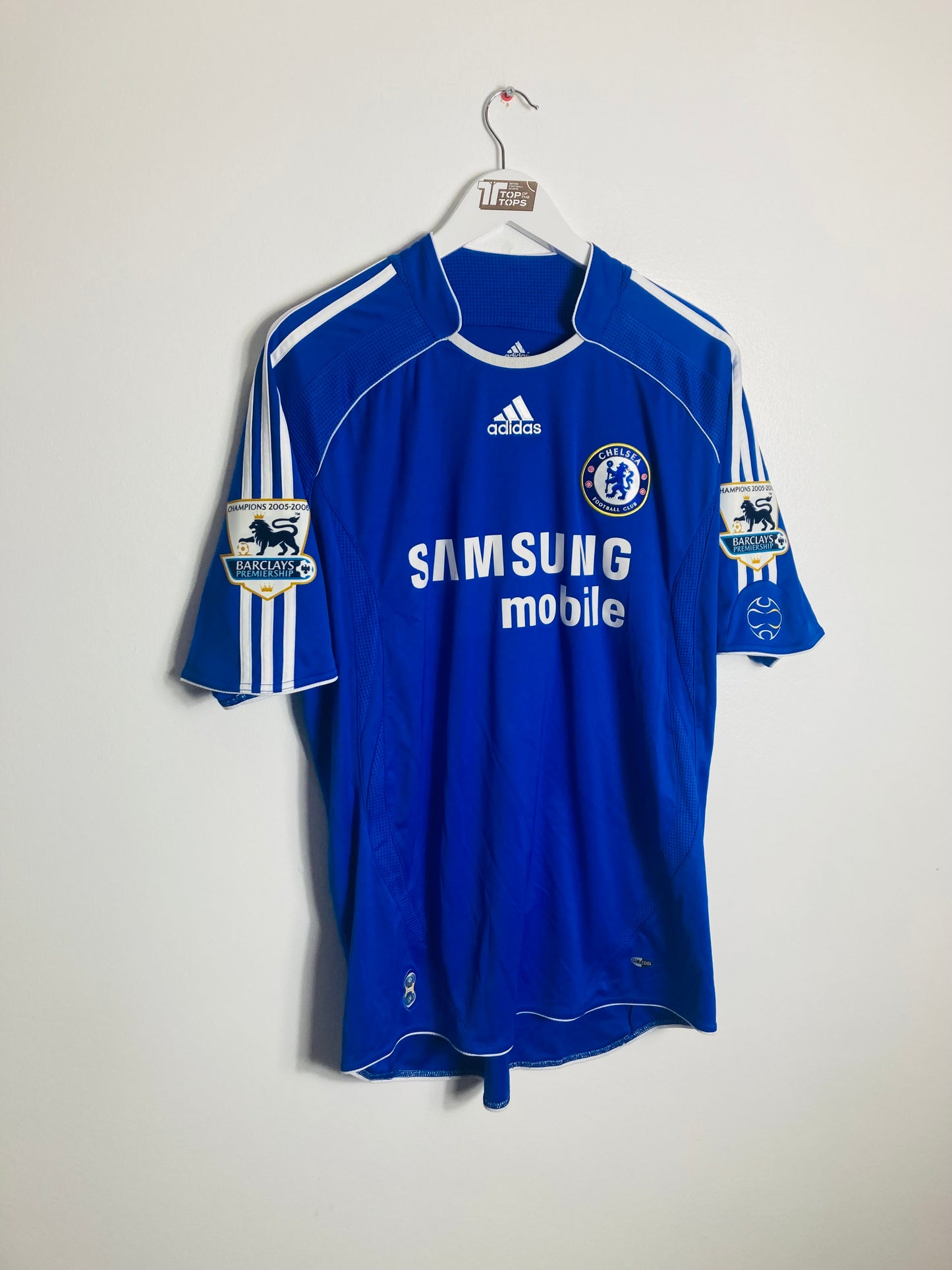 Chelsea home football shirt
2006/08 Makelele Large