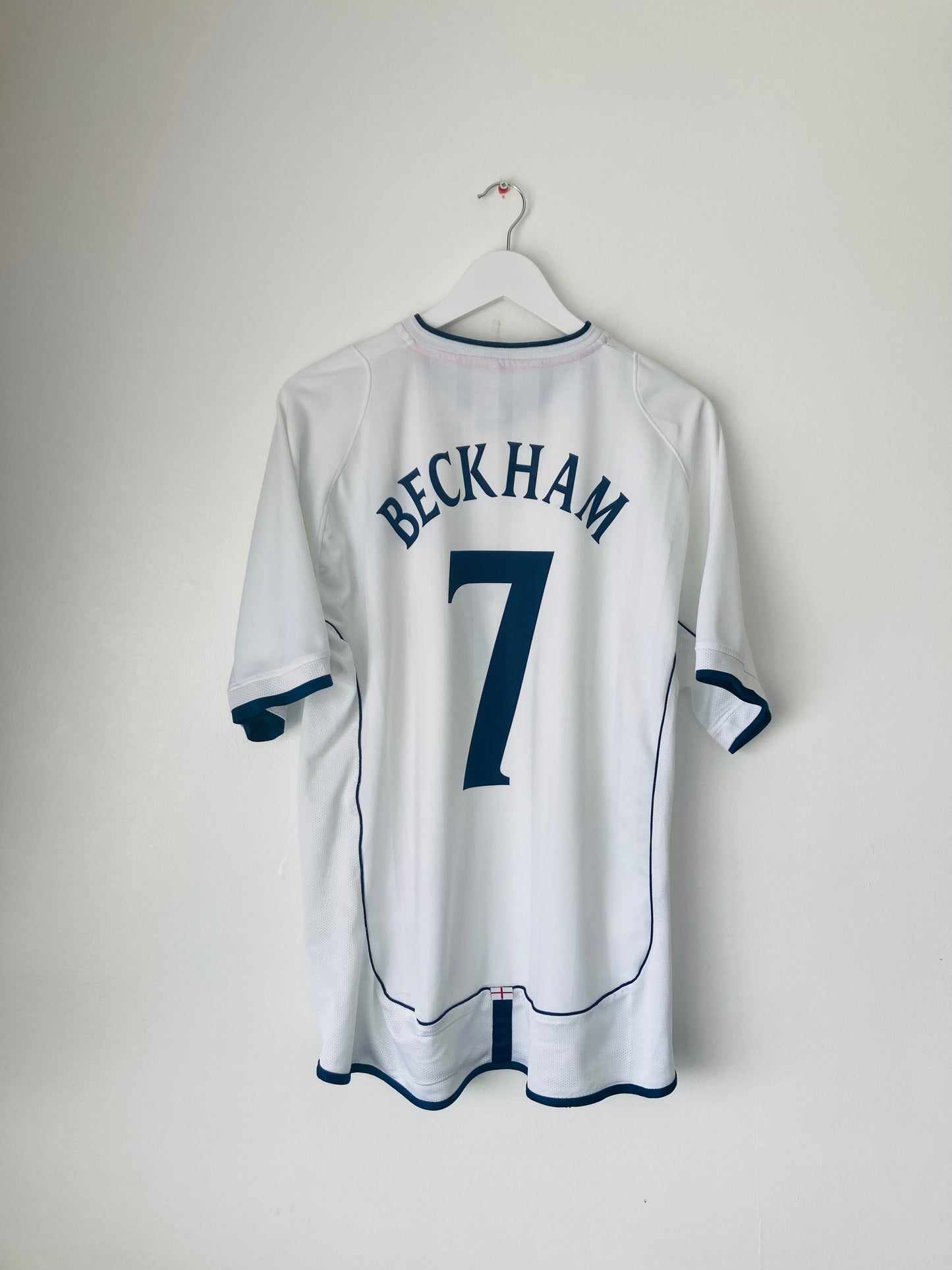 England home football shirt 2001/03 Beckham Large