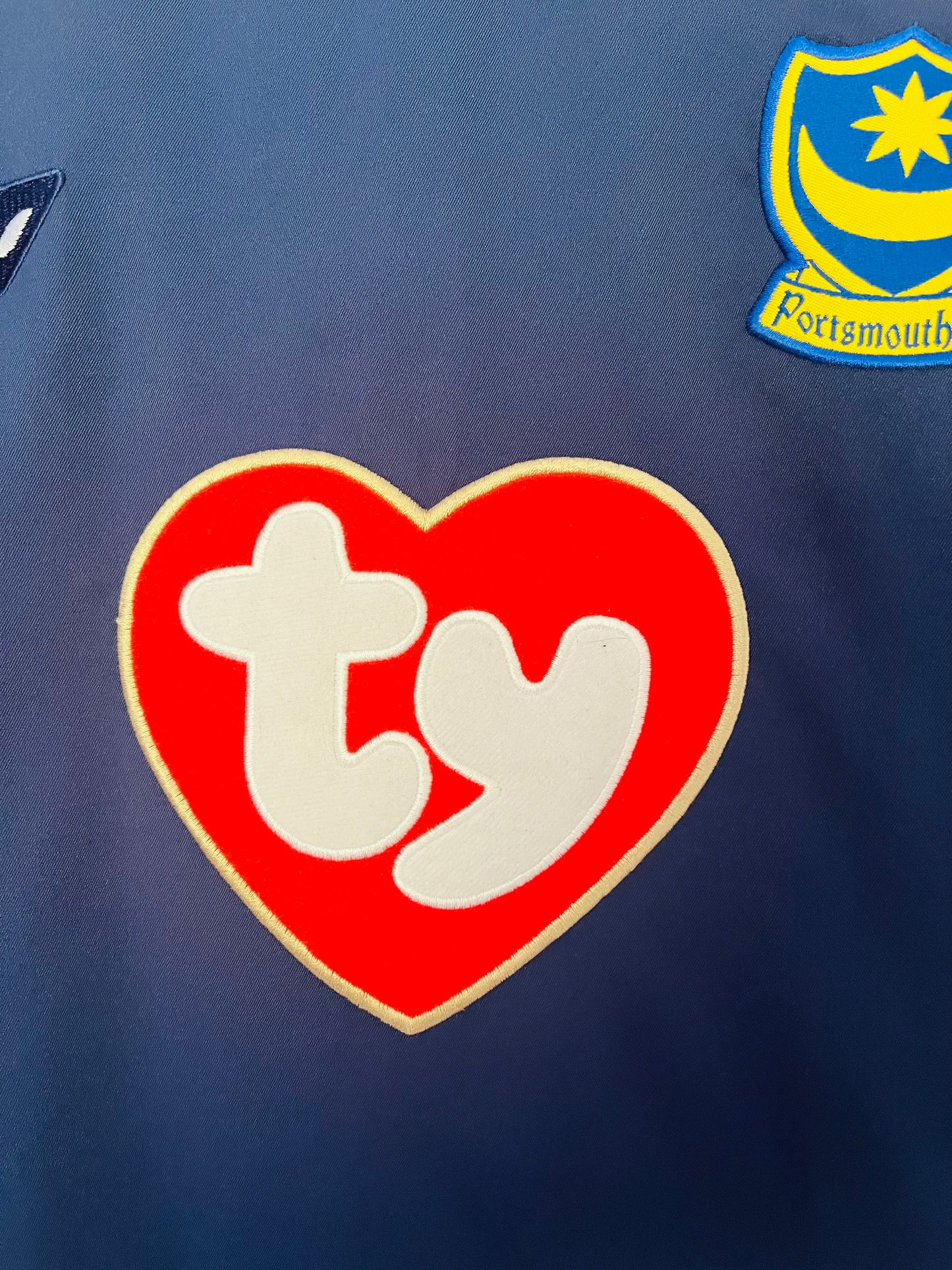 Portsmouth away football shirt 2003/05 Berger XL