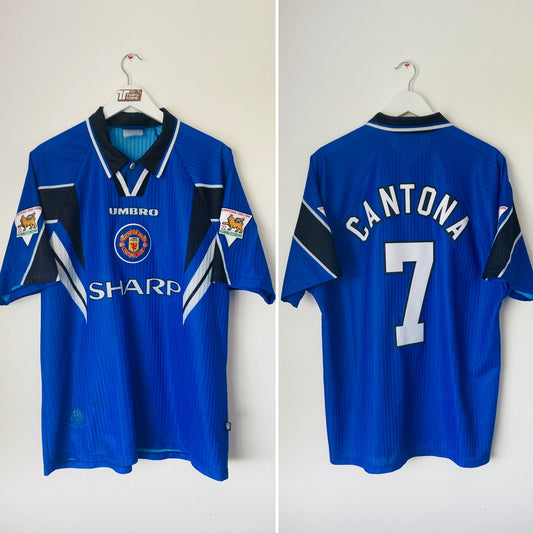 Manchester United third football shirt
1996/97 XL Cantona