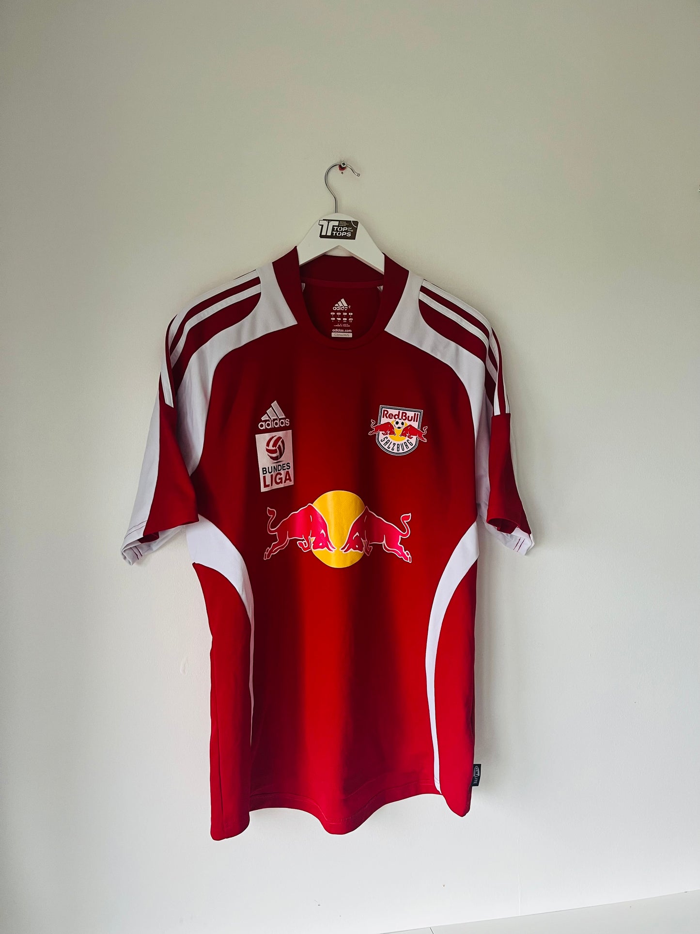 Red Bull Salzburg third football shirt
2010/11 Large