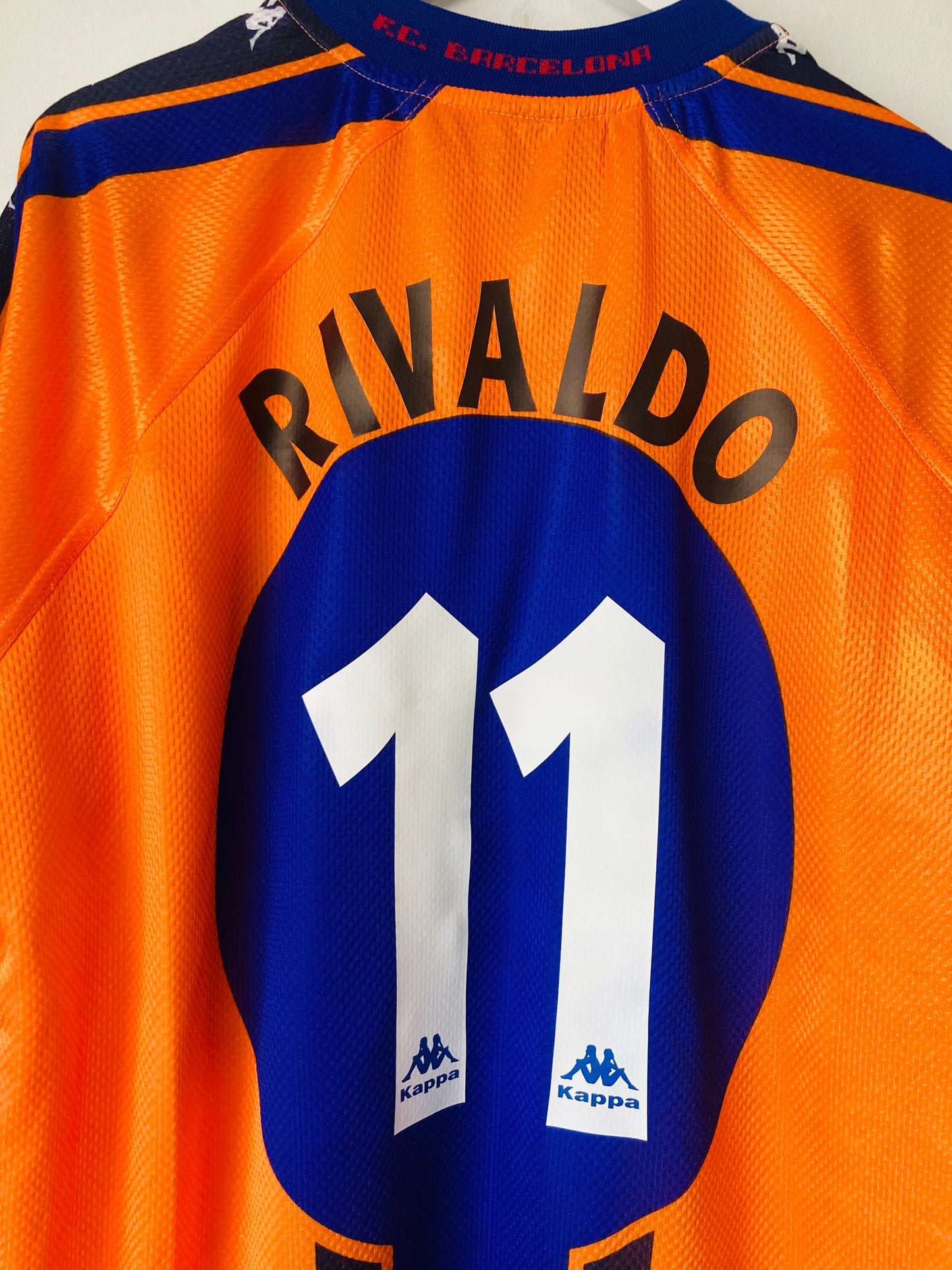 Barcelona away football shirt
1997/98 Rivaldo XXL
