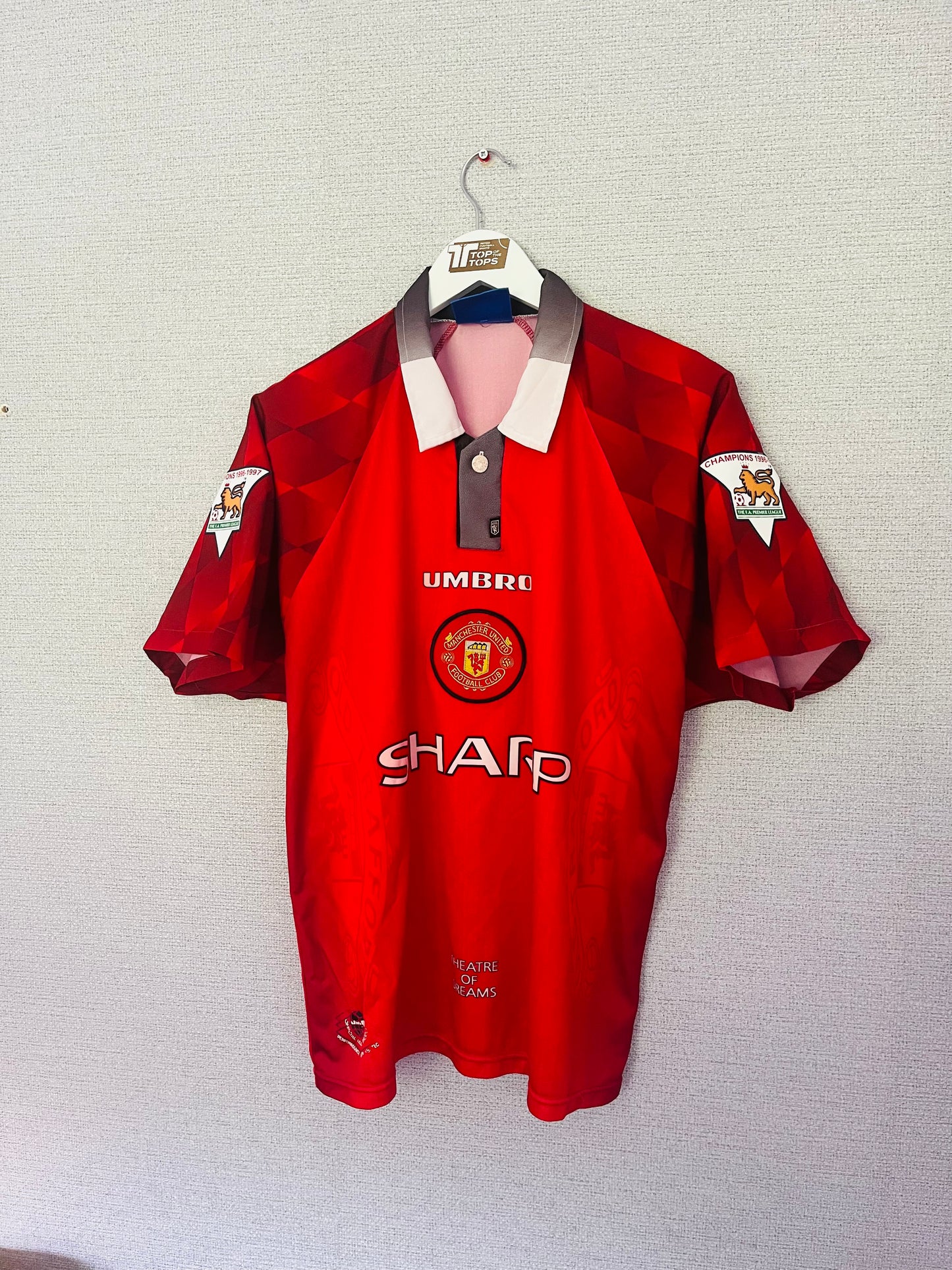 Manchester United home football shirt 1997/98 Beckham Medium