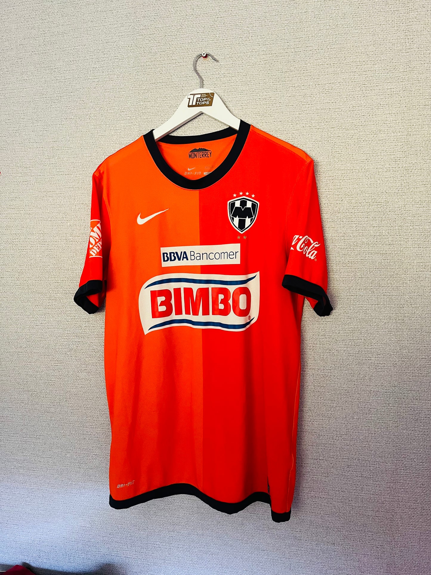 Monterrey away football shirt
2013/14 Large