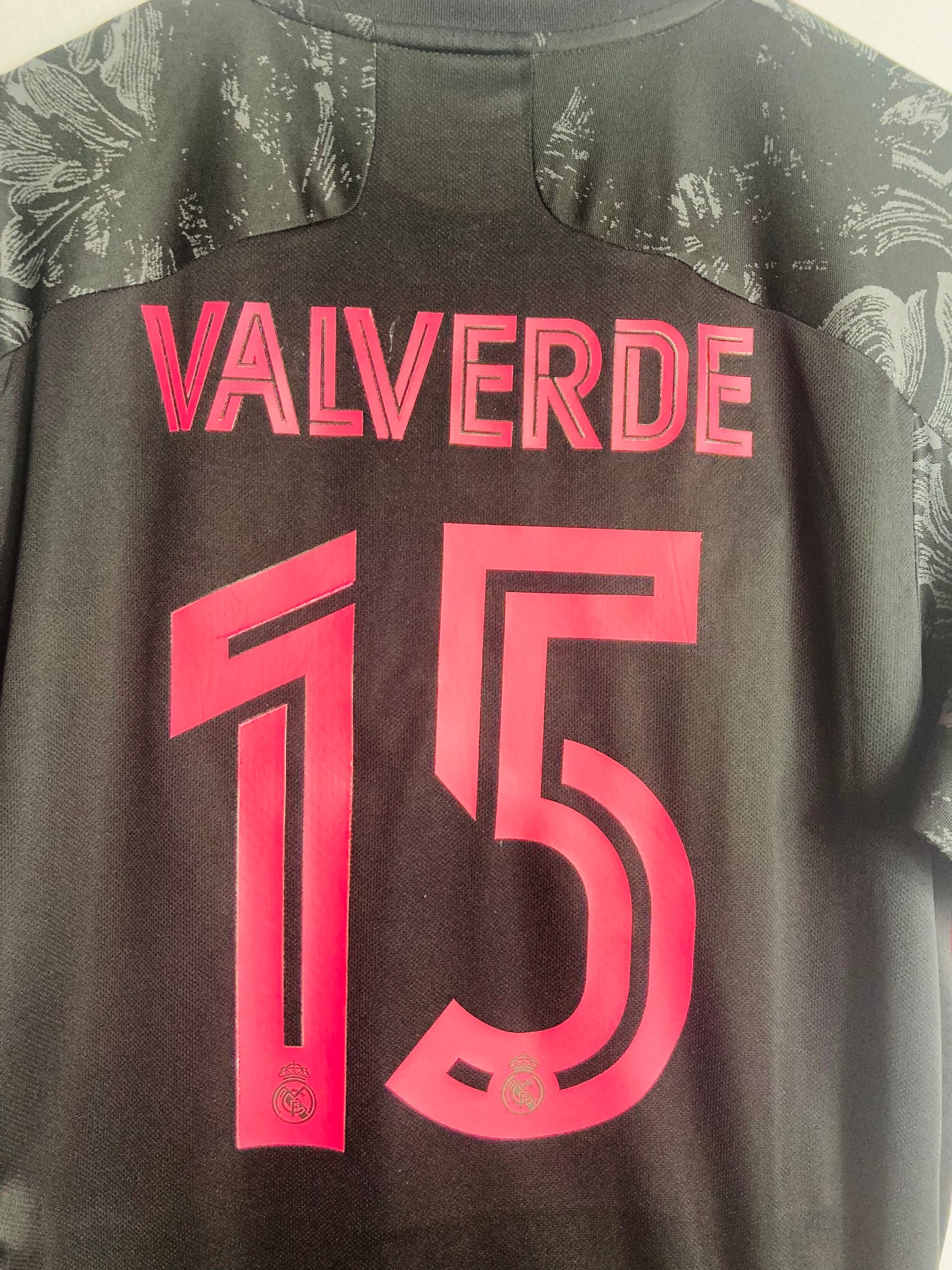Real Madrid third football shirt 2020/21 Valverde Large