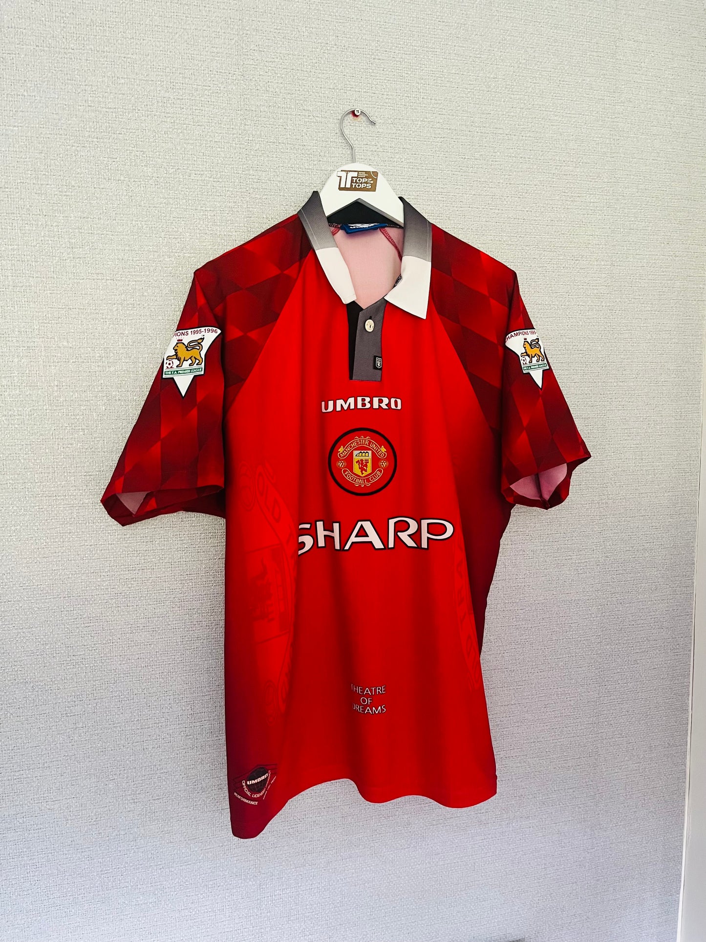 Manchester United home football shirt 1996/97 Beckham Large