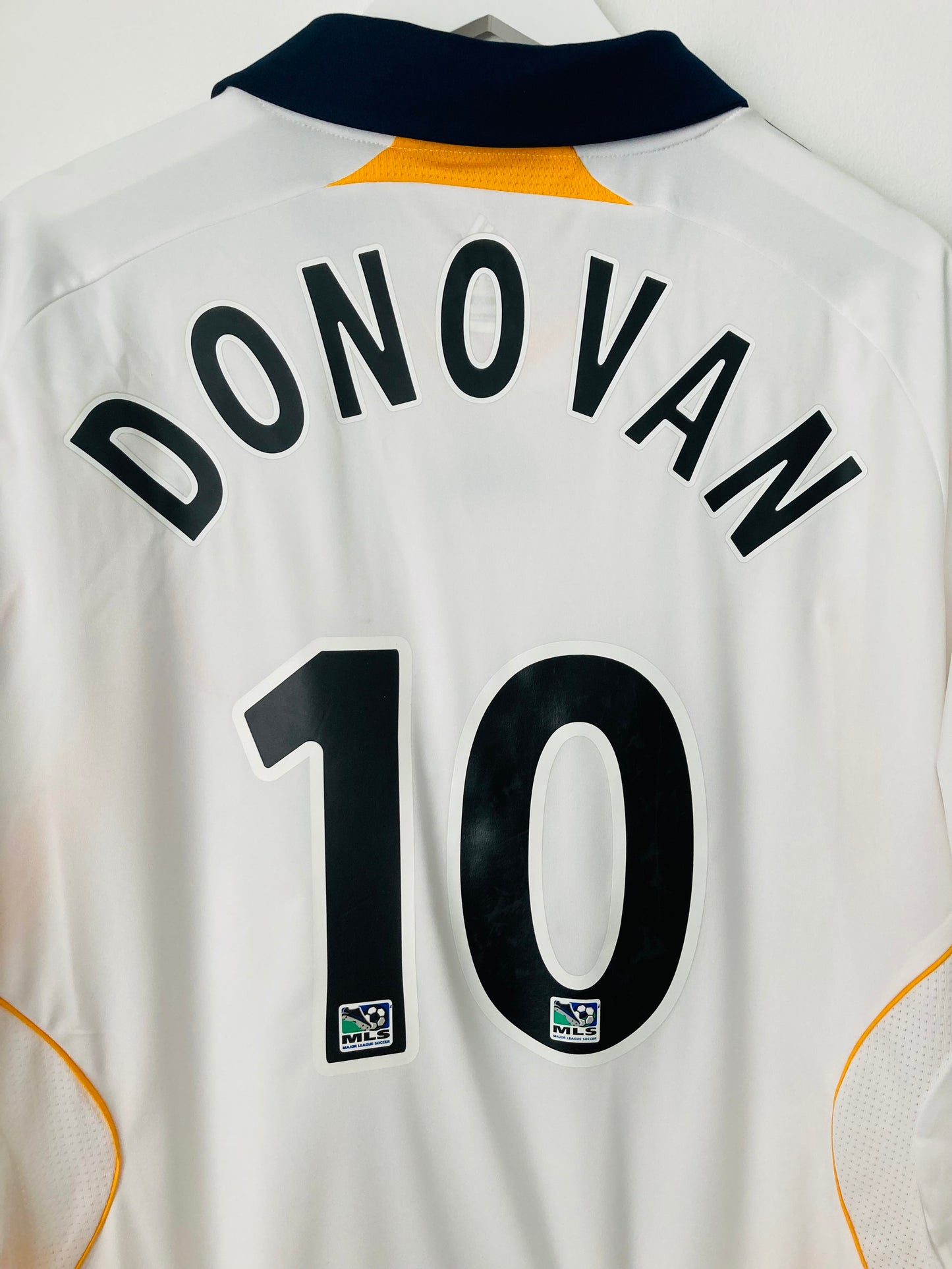 LA Galaxy home football shirt
2007/08 Donovan XL