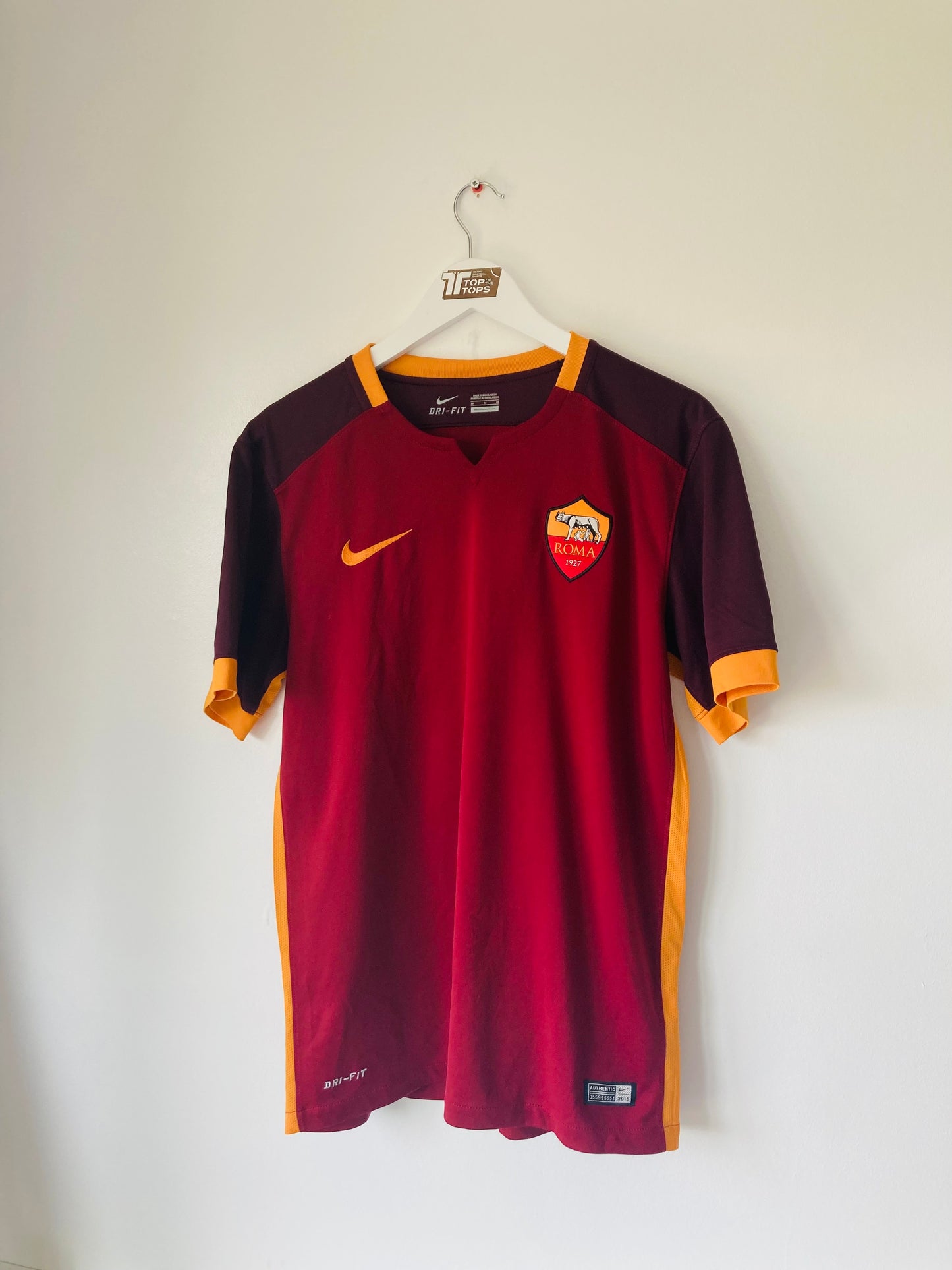 Roma home football shirt 2015/16 Totti Medium