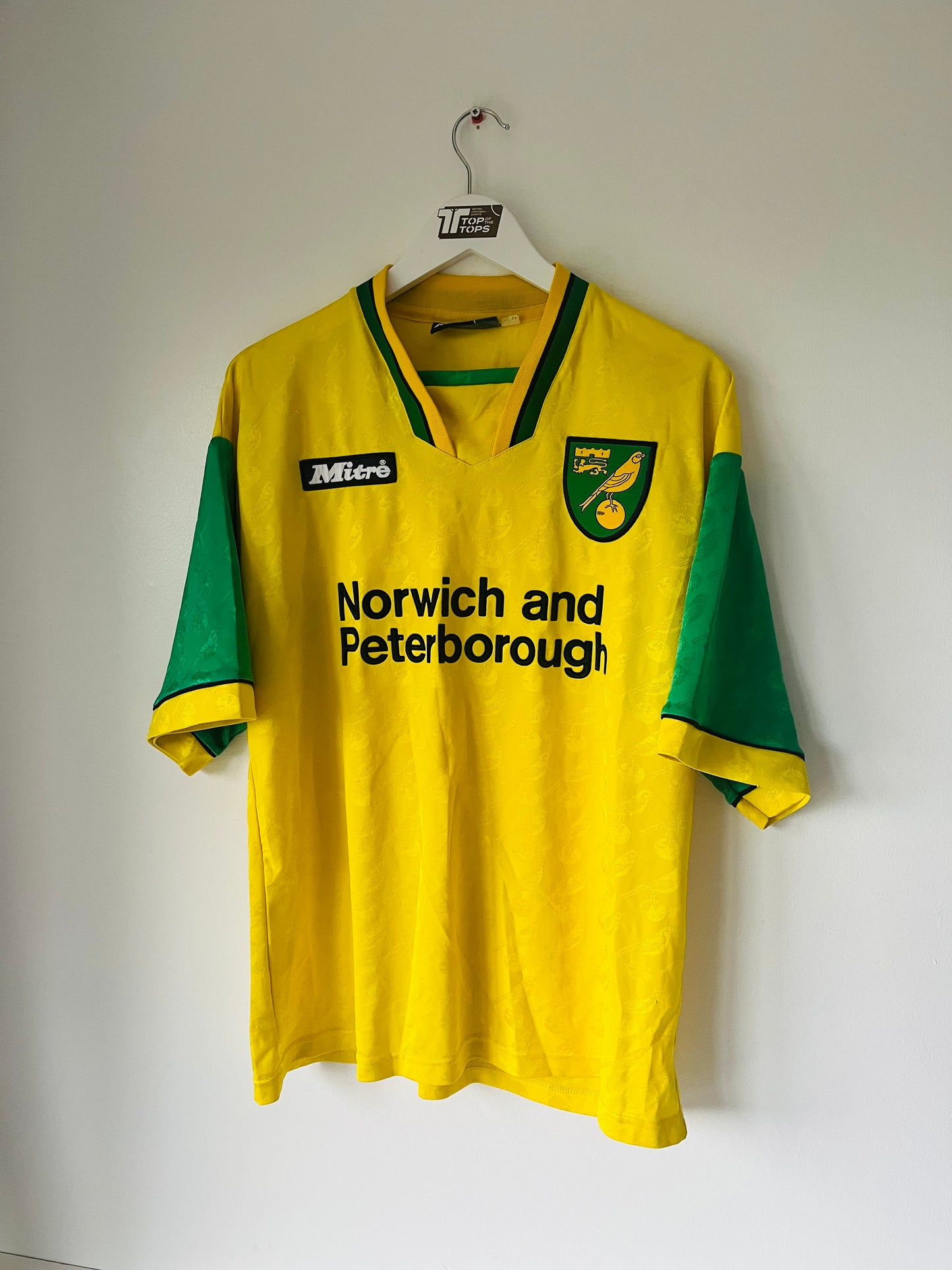 Norwich City home football shirt
1996/97 Large