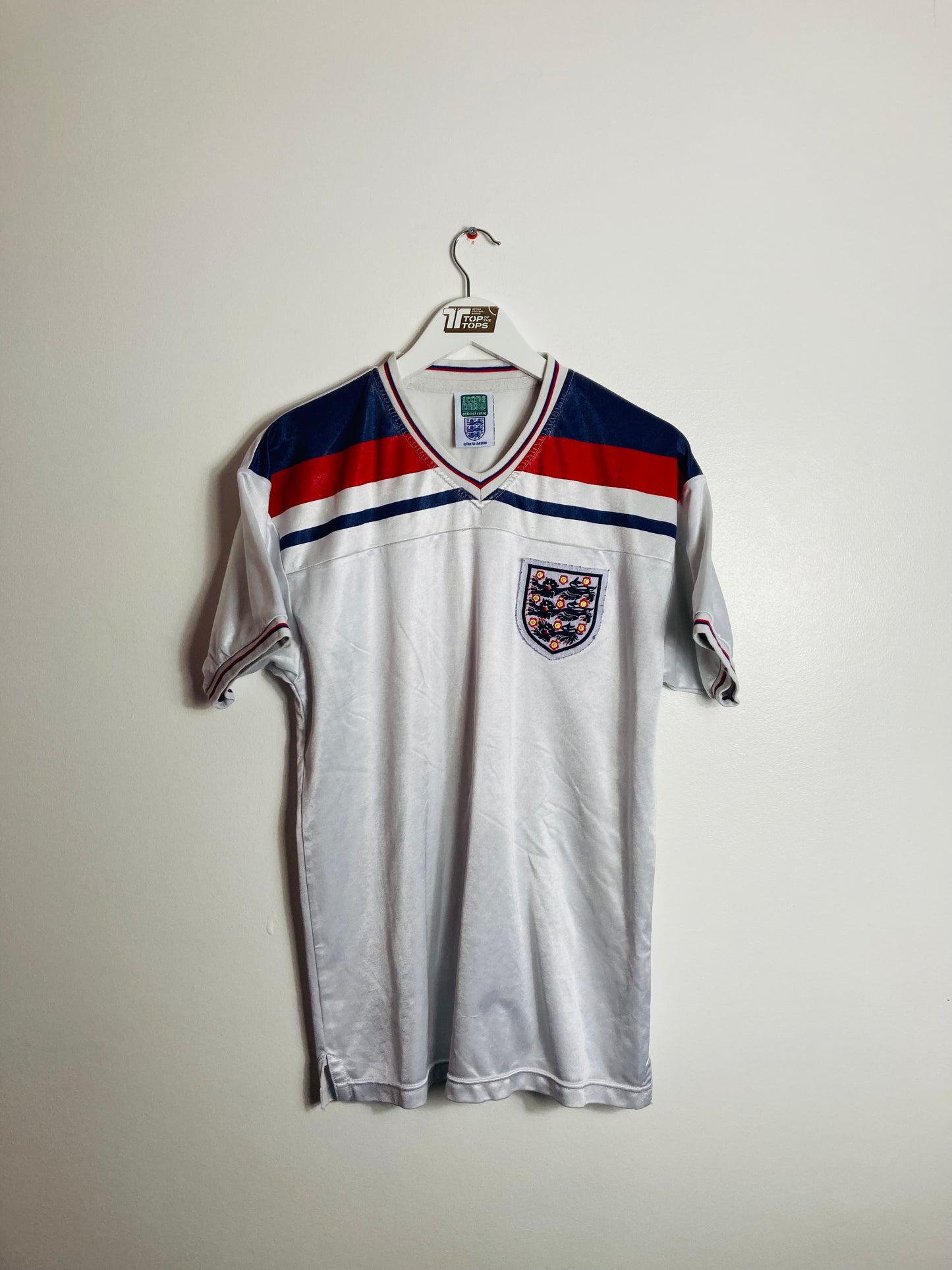 England scoredraw home football shirt 1982