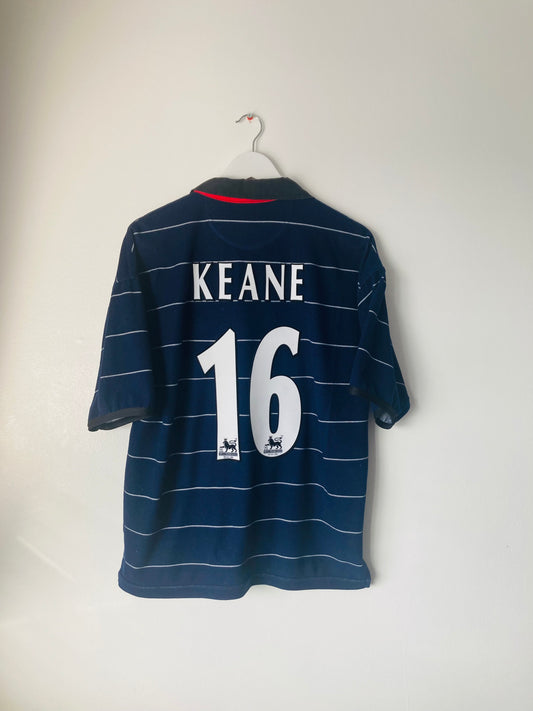 Manchester United away football shirt
1999/2000 Keane Medium