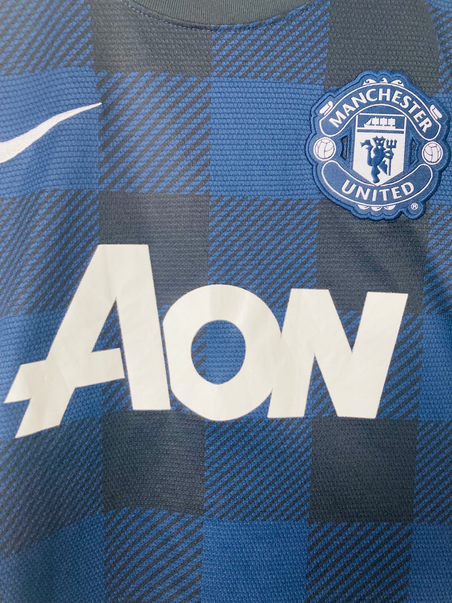 Manchester United away football shirt 2013/14 Chicharito medium