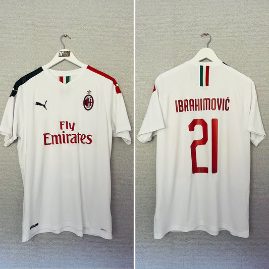 AC Milan away football shirt
2019/20 Zlatan XL
