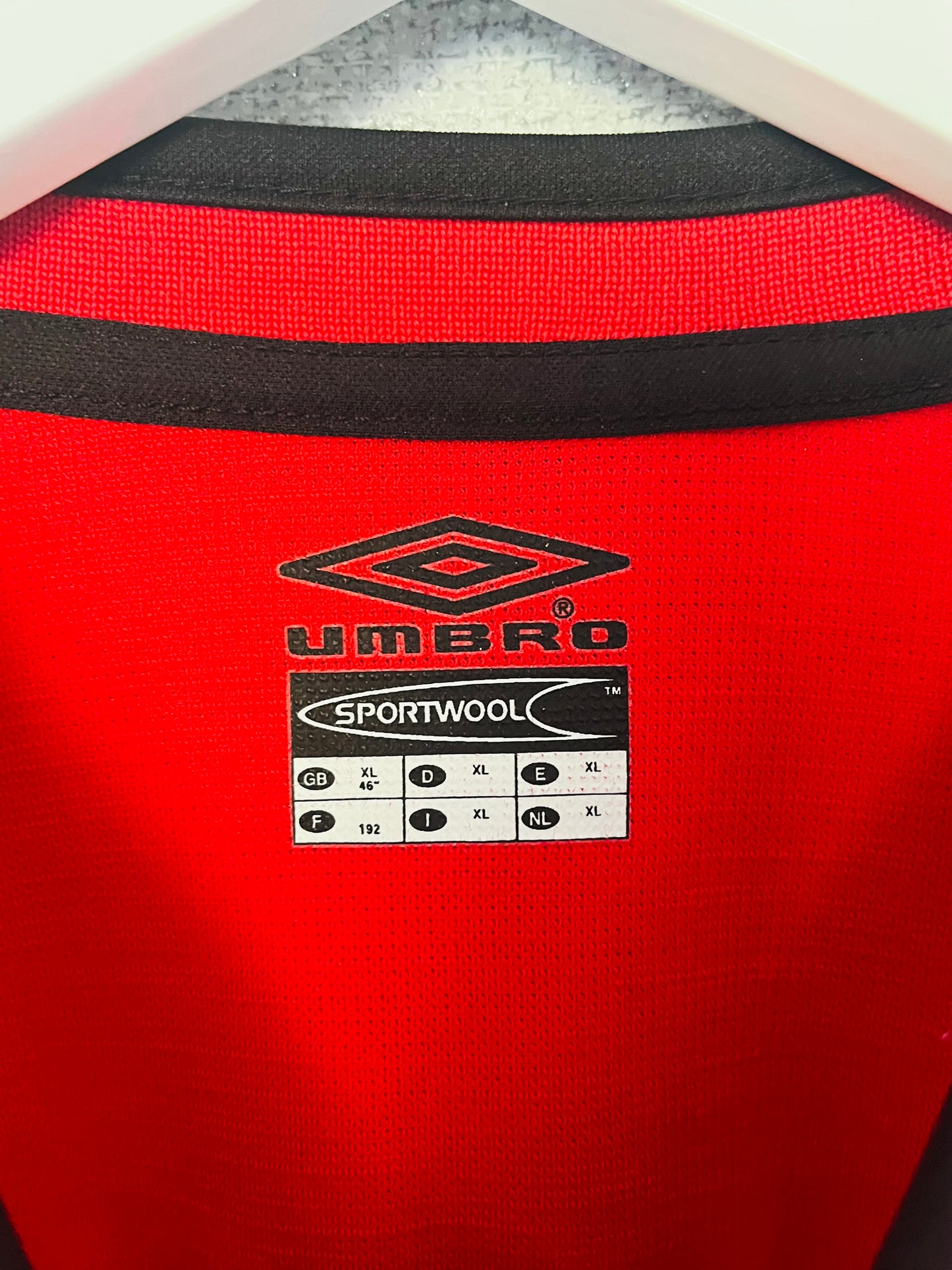 Manchester United home football shirt 2000/01 Beckham XL