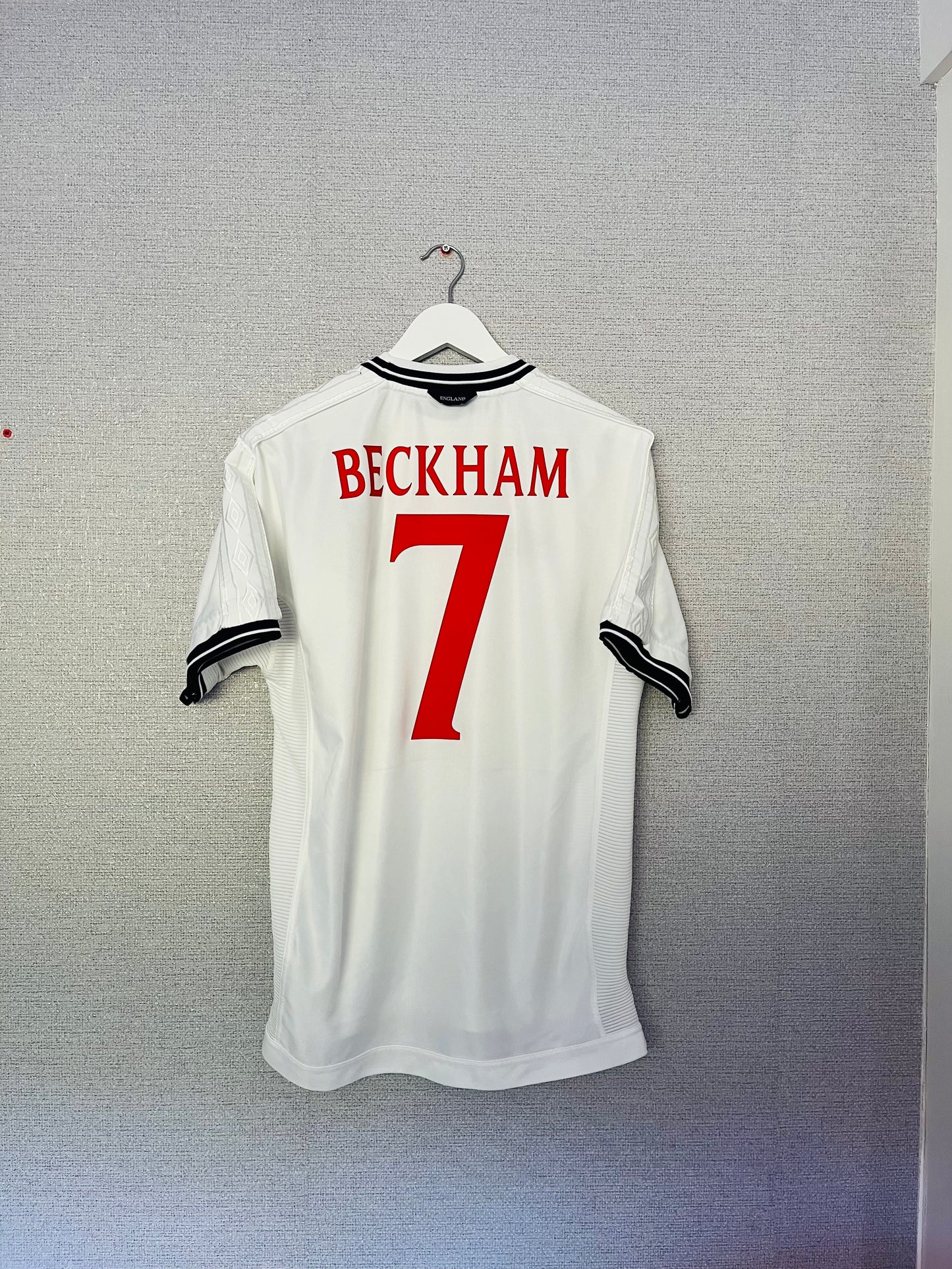England home football shirt
1999/2000 Beckham Large