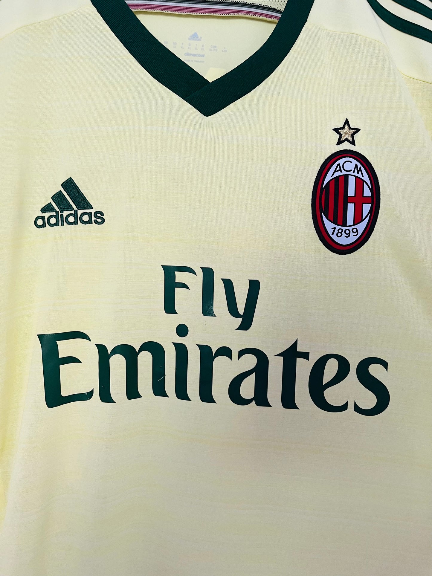 AC Milan third football shirt
2014/15 Honda XL