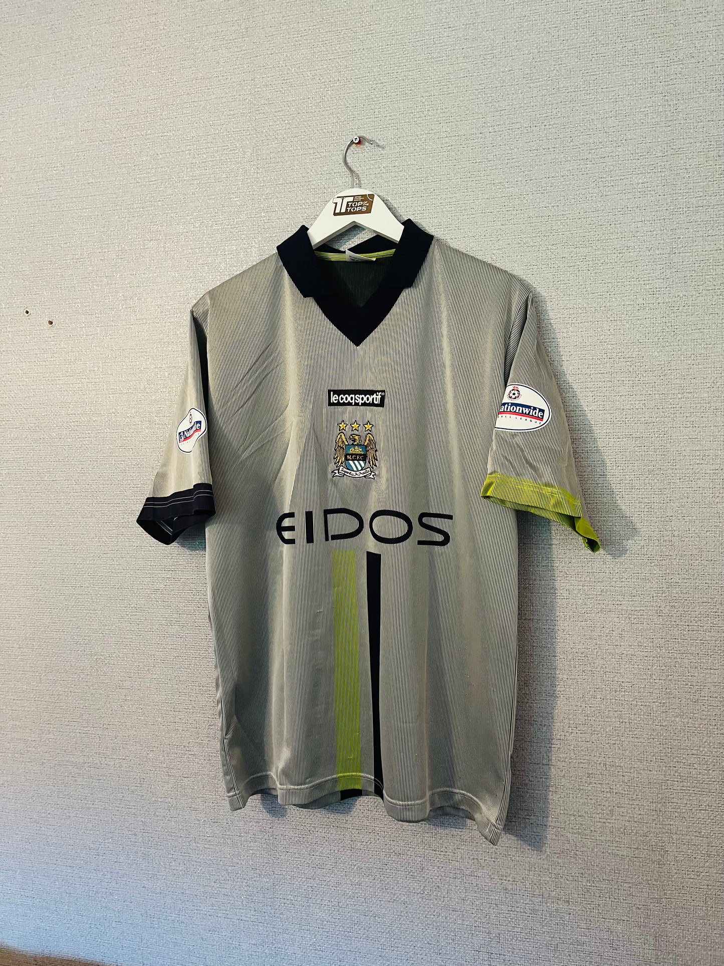 Manchester City away football shirt 2001/02 Goater Large