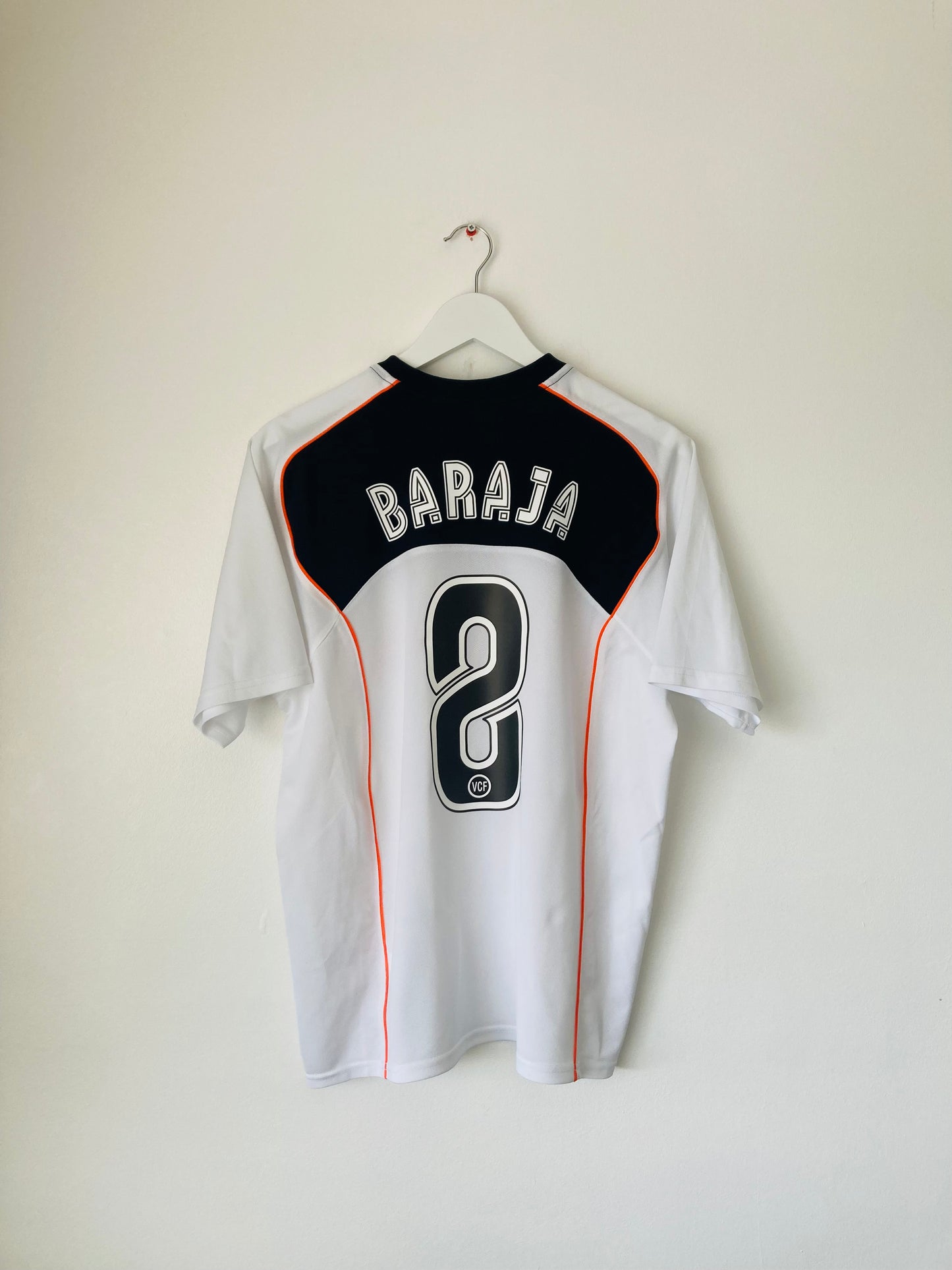 Valencia home football shirt
2004/05 Baraja Medium