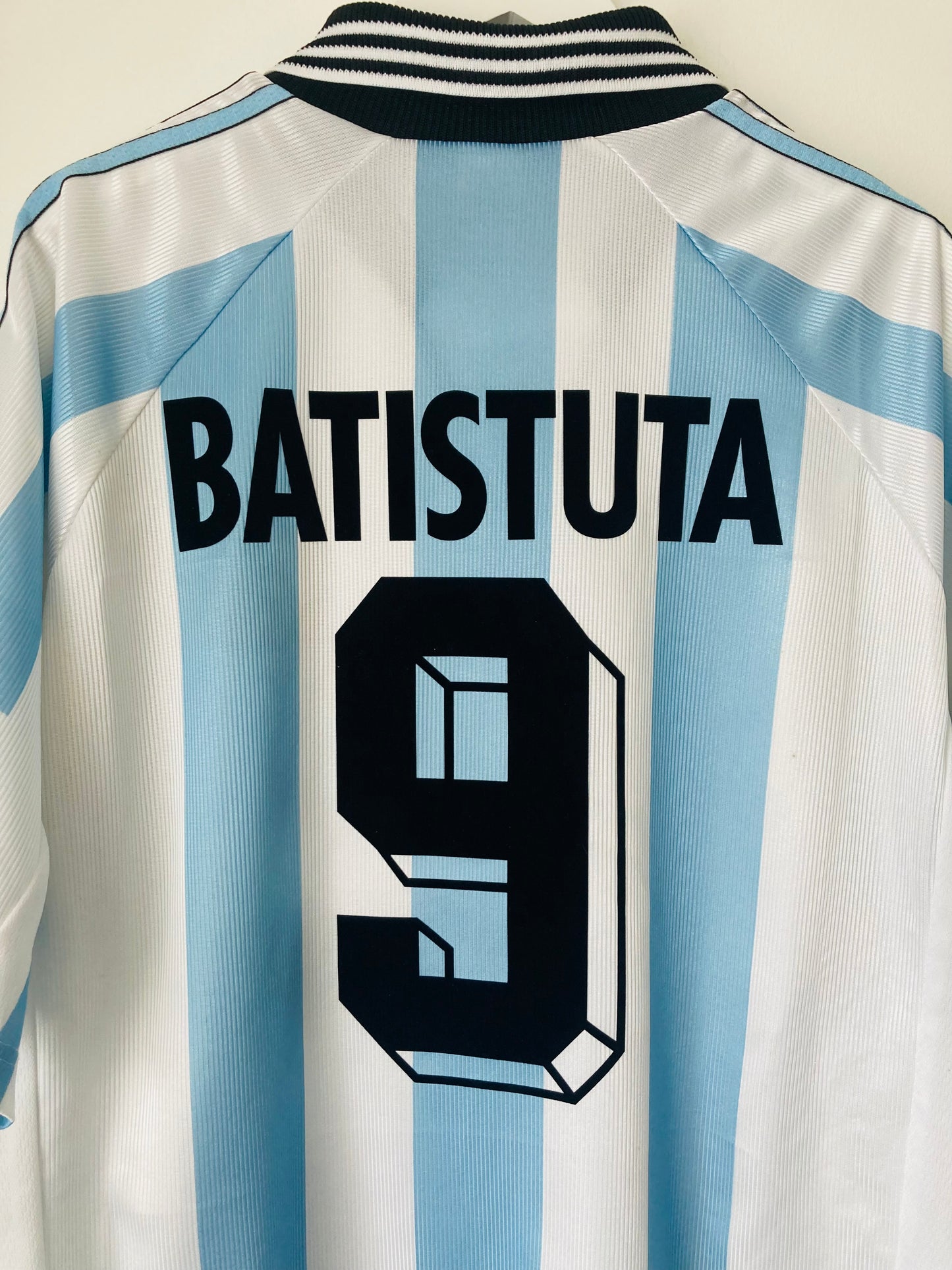 Argentina home football shirt W/C 1998 Batistuta XL