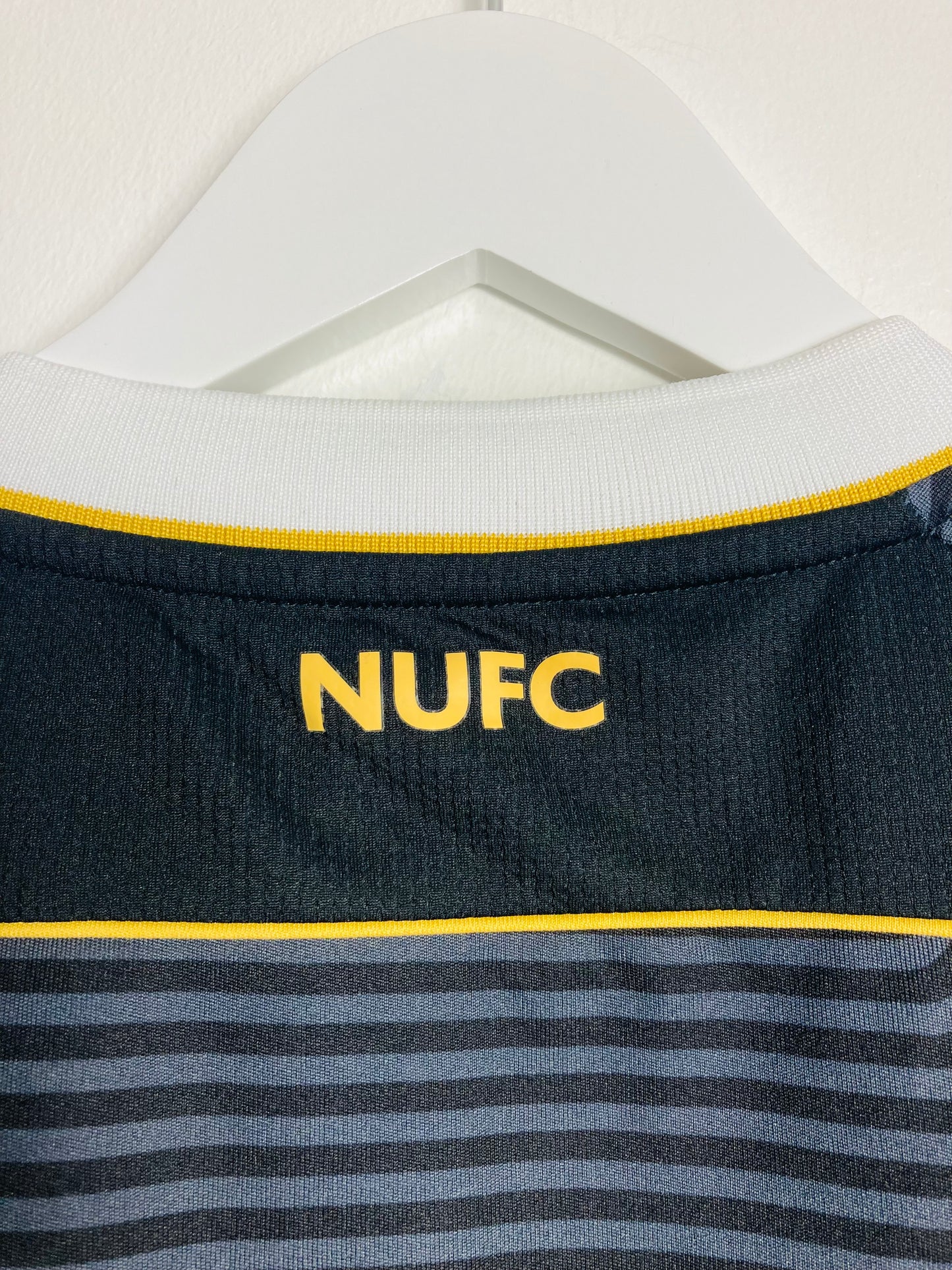 Newcastle United third football shirt
2021/22 large