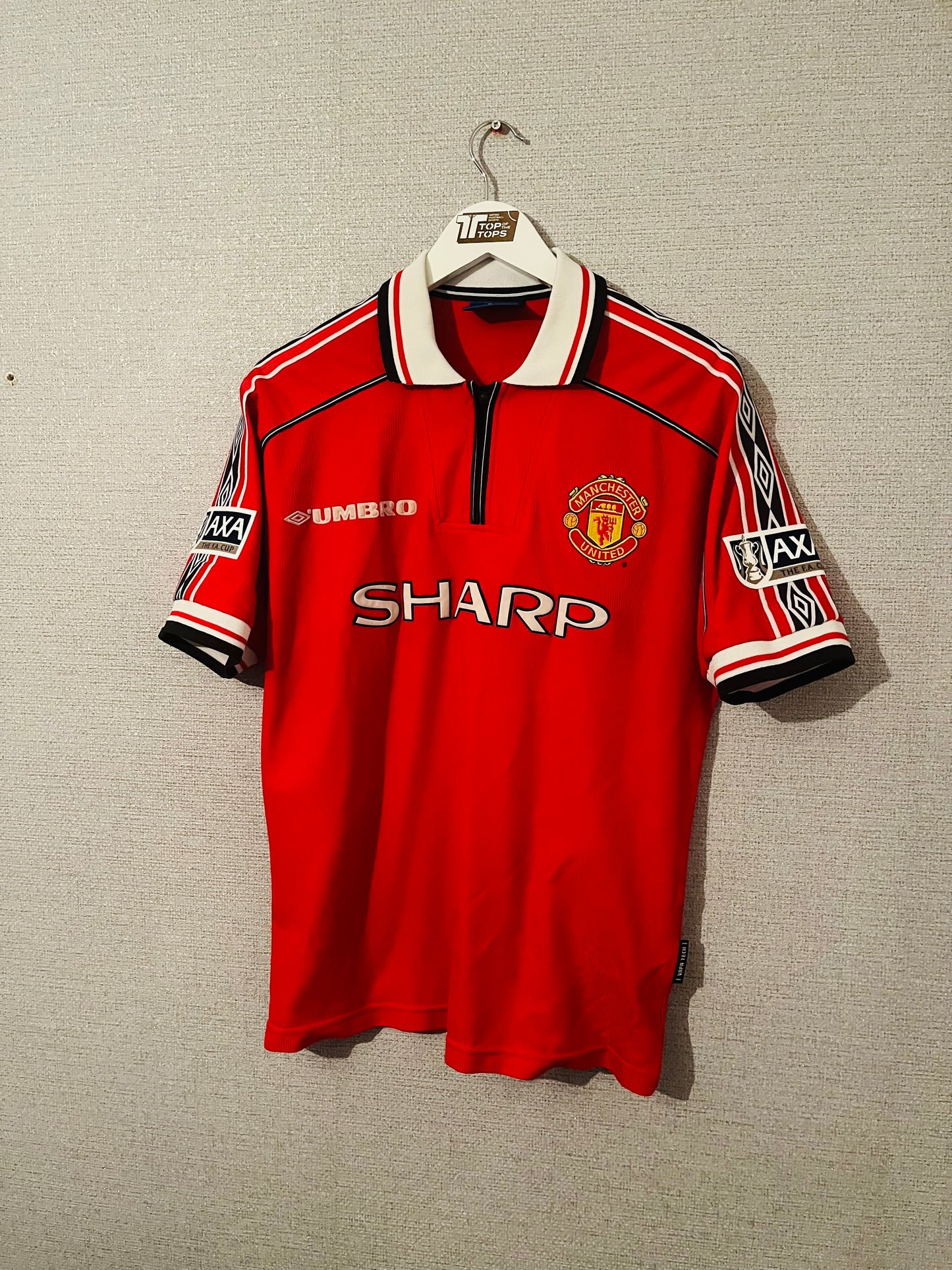 Manchester United home football shirt 1998/99 Beckham Medium