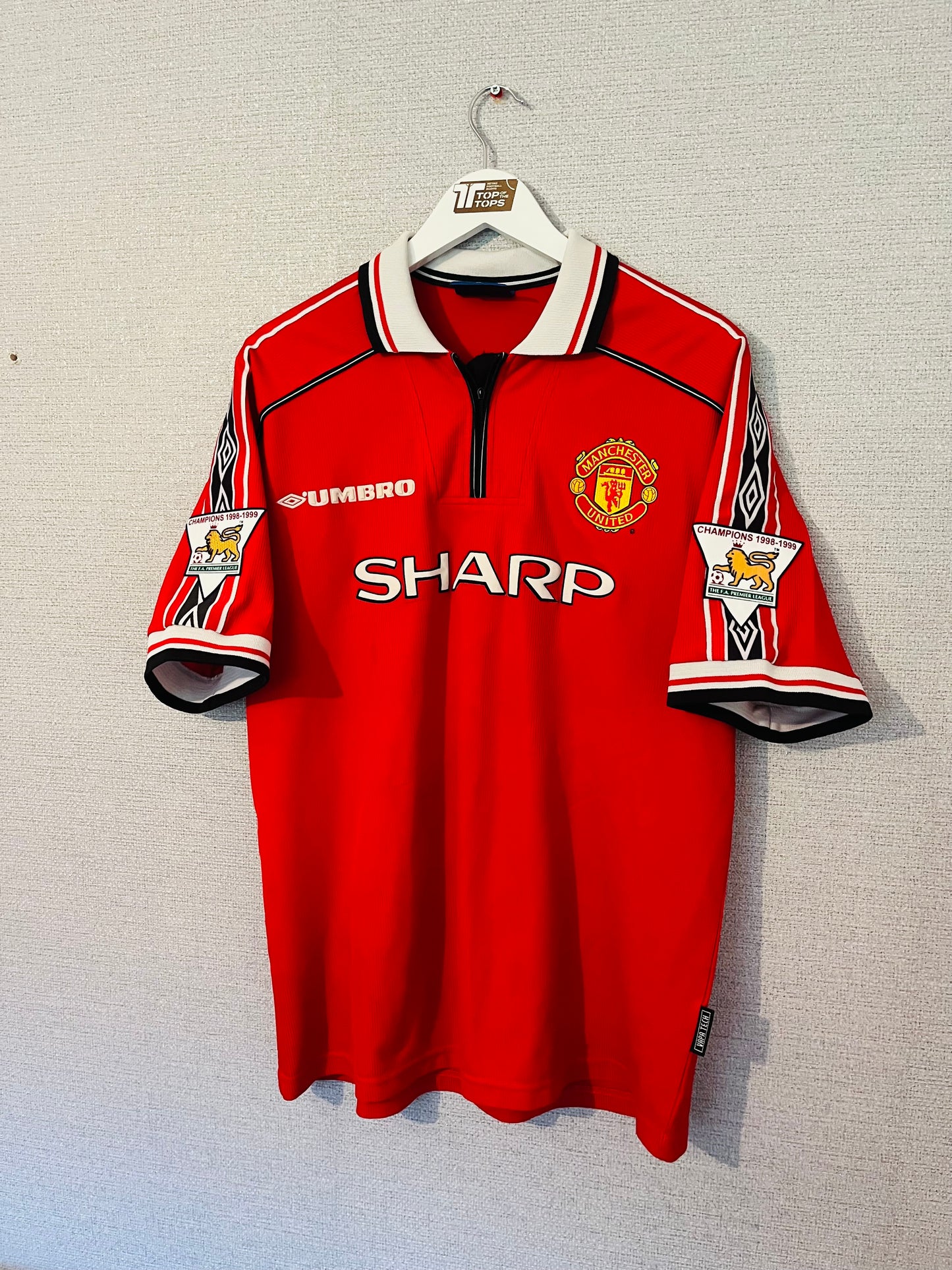 Manchester United home football shirt 1999/2000 Beckham XL