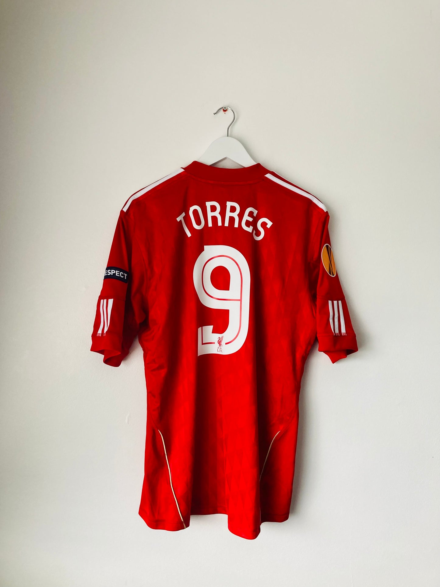 Liverpool home football shirt 2010/11 Torres Large