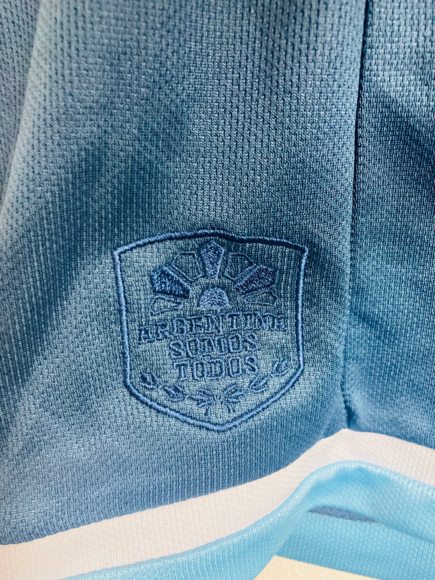 Argentina away football shirt
2015/16 Aguero XL