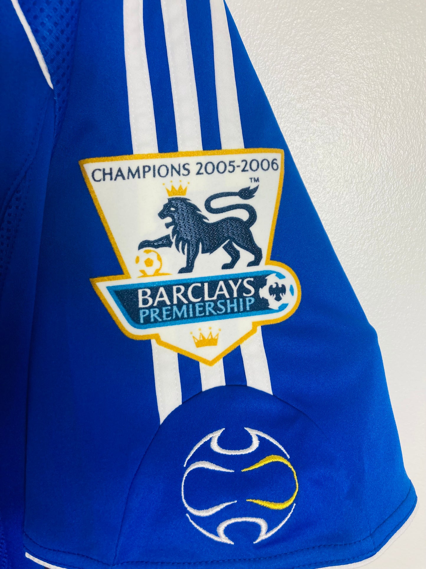 Chelsea home football shirt
2006/08 Makelele Large