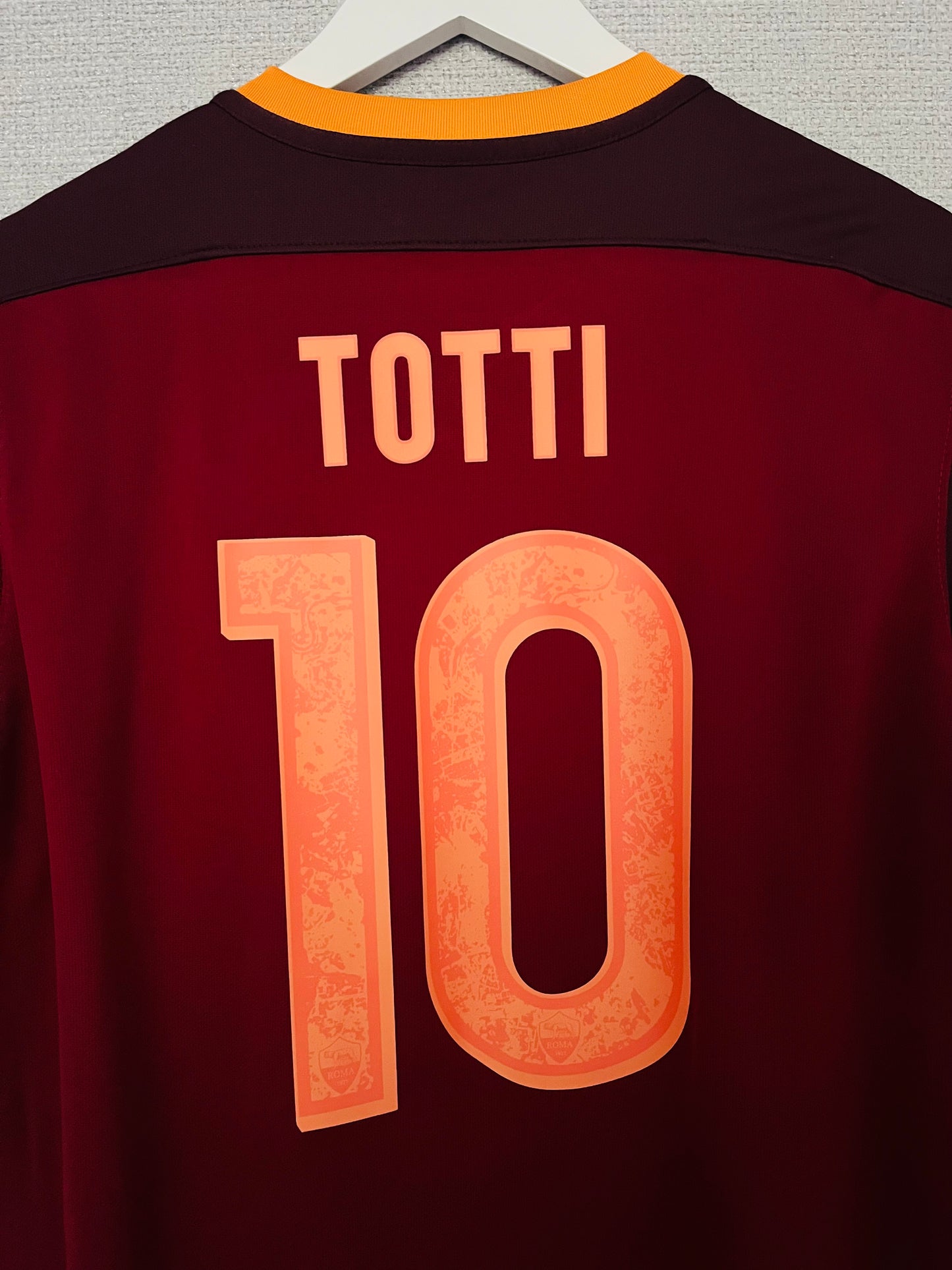 Roma home football shirt 2015/16 Totti Medium