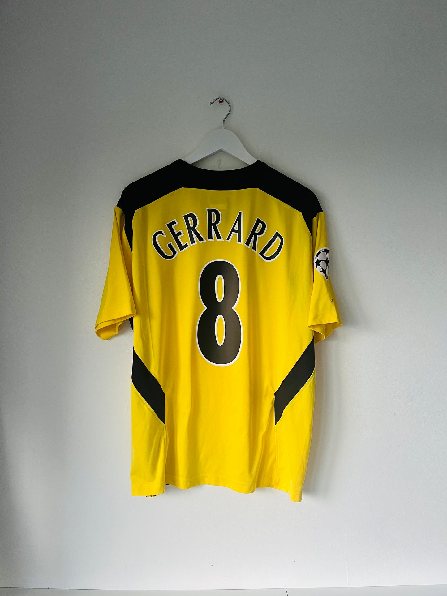 Liverpool away football shirt 2004/05 Gerrard Large