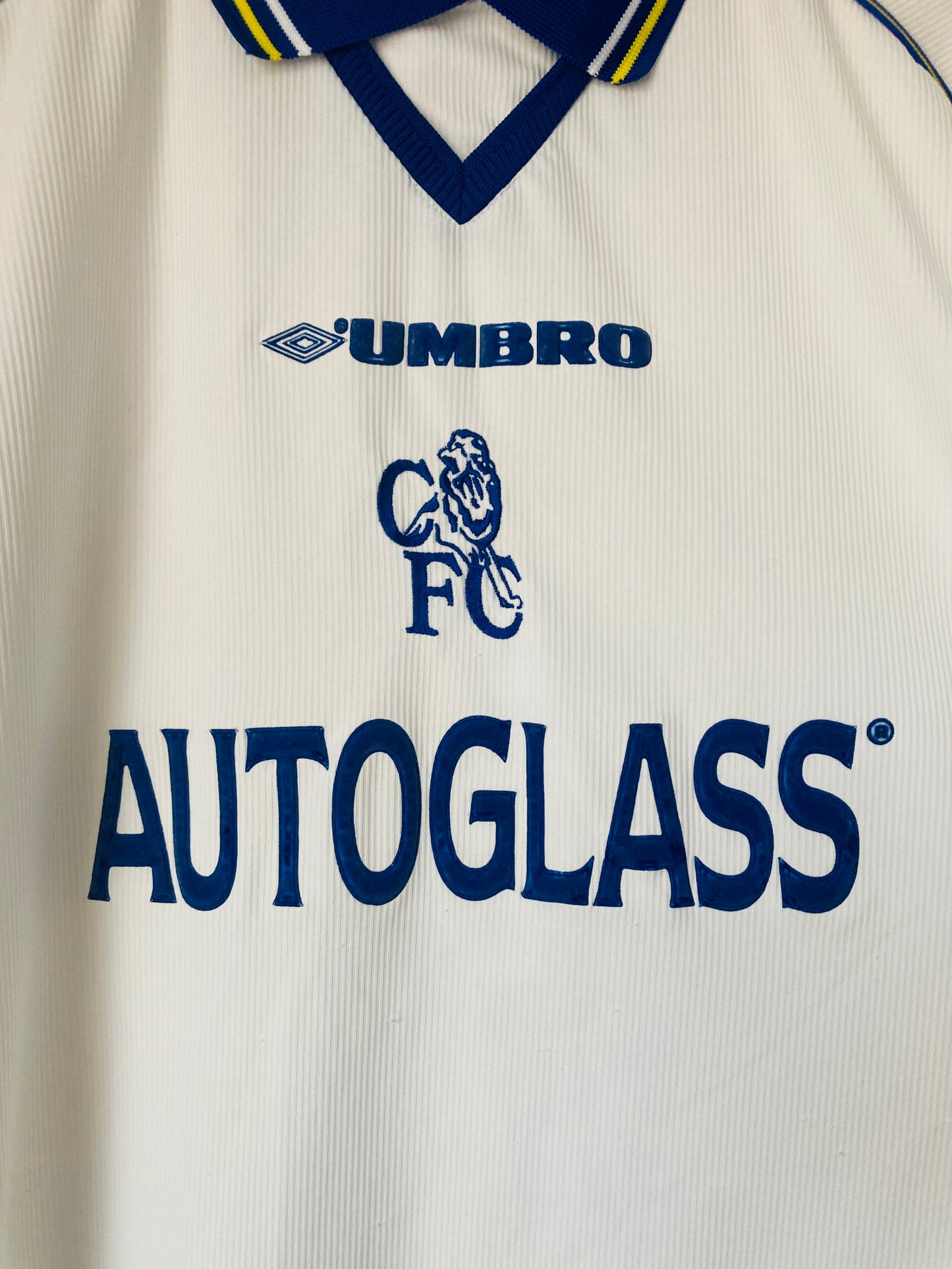 Chelsea away football shirt
1999/2000 Vialli Large