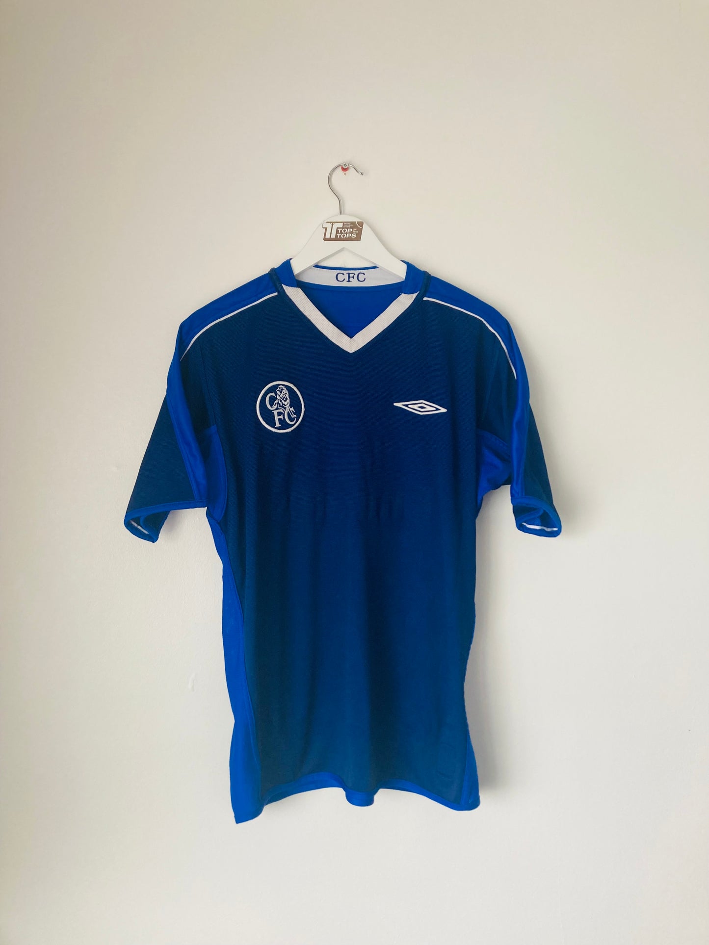 Chelsea home football shirt
2003/04 Zola Medium