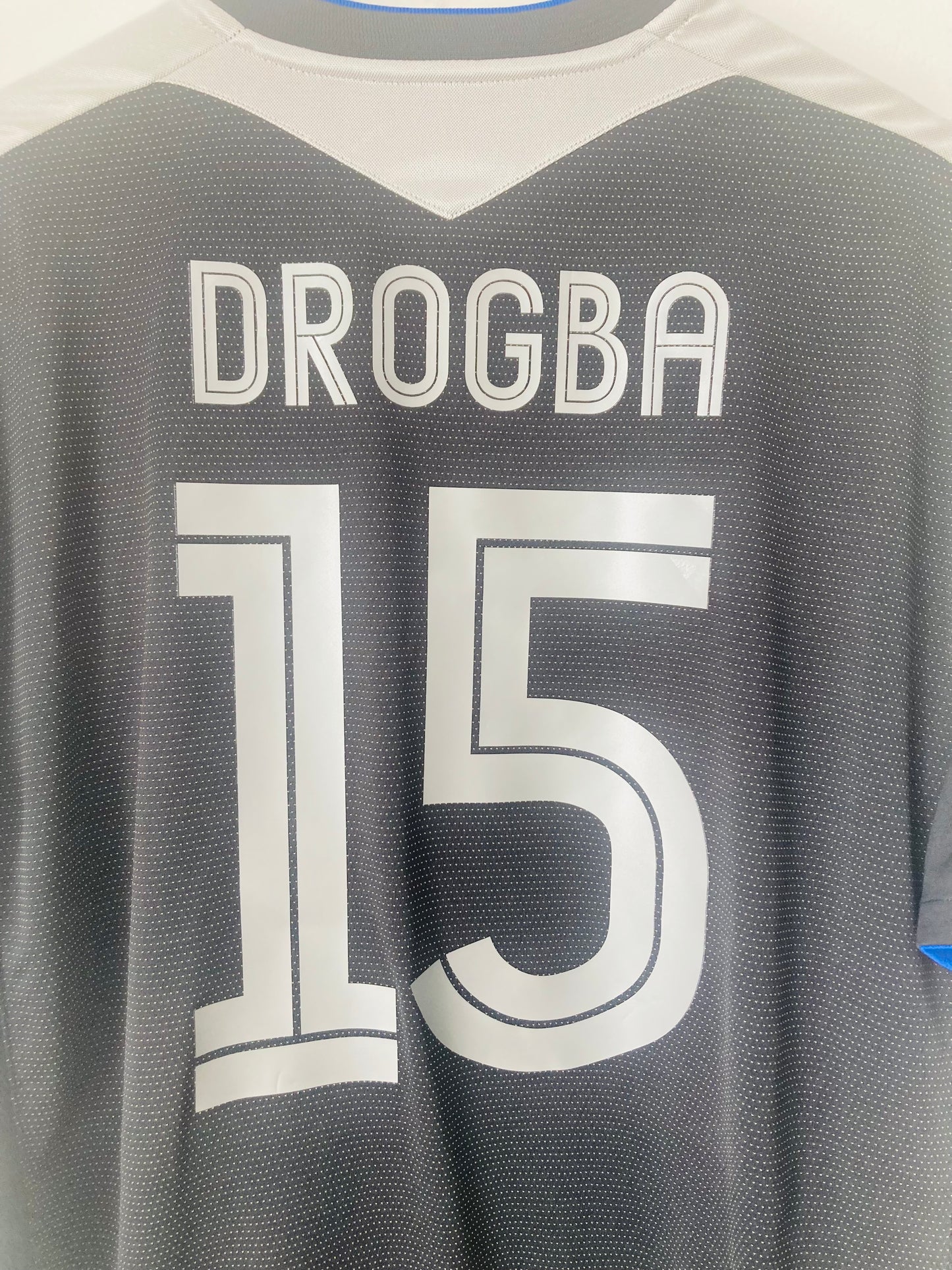 Chelsea third football shirt 2004/05 Drogba XXL